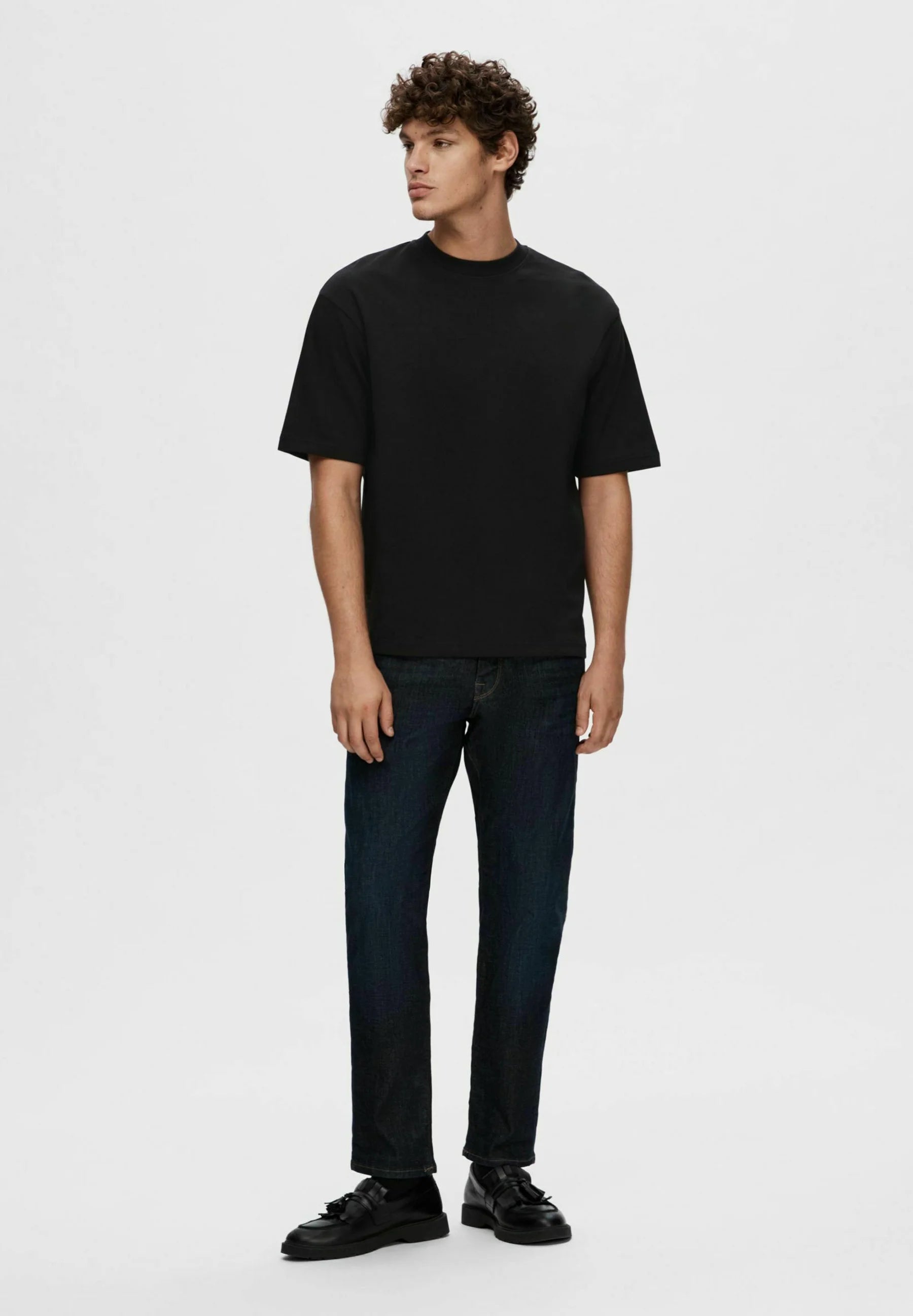 Camiseta Básica Masculina Oversized Gola Redonda - Preto