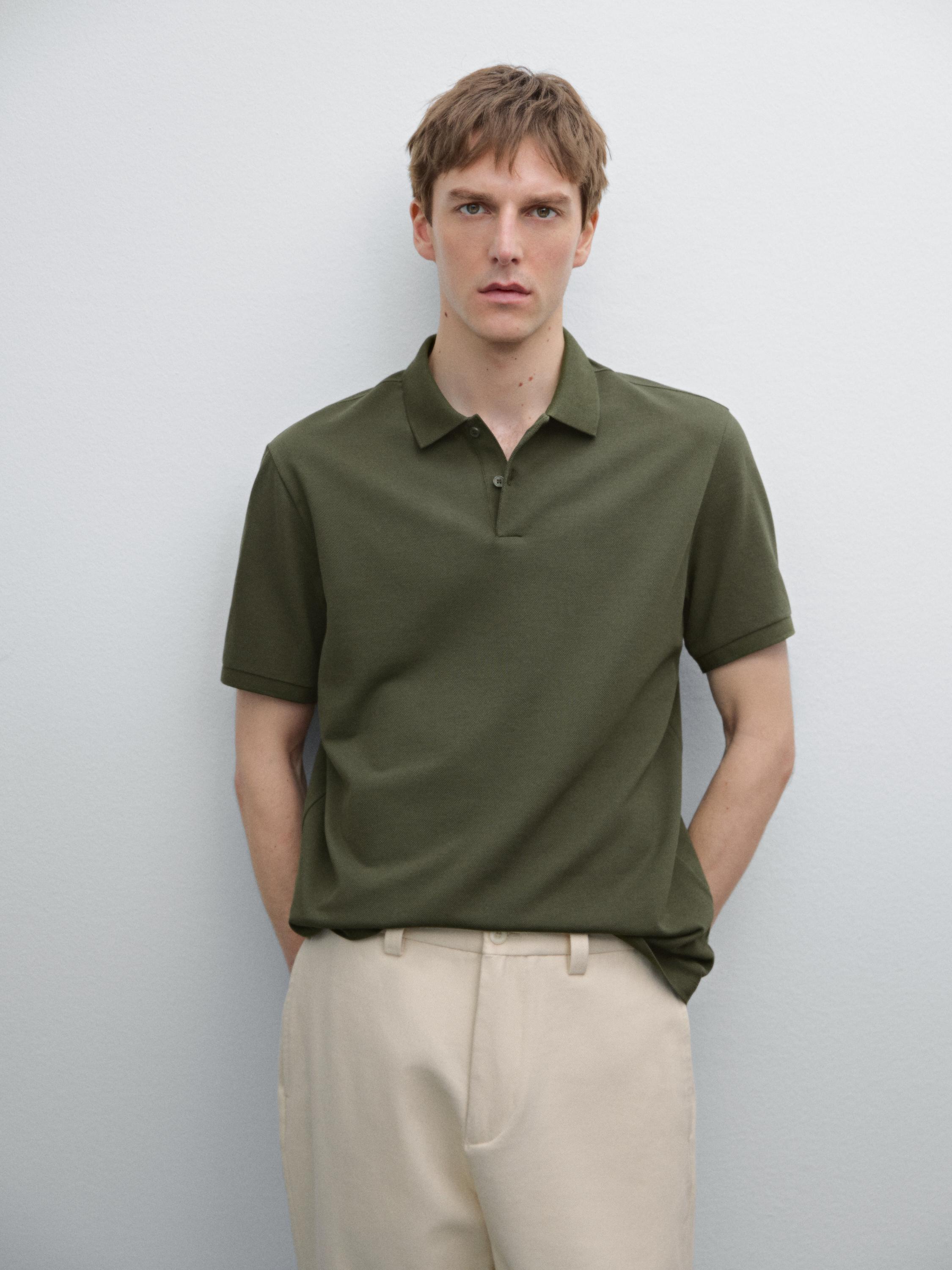 Camisa Polo com Microestrutura em Piquê