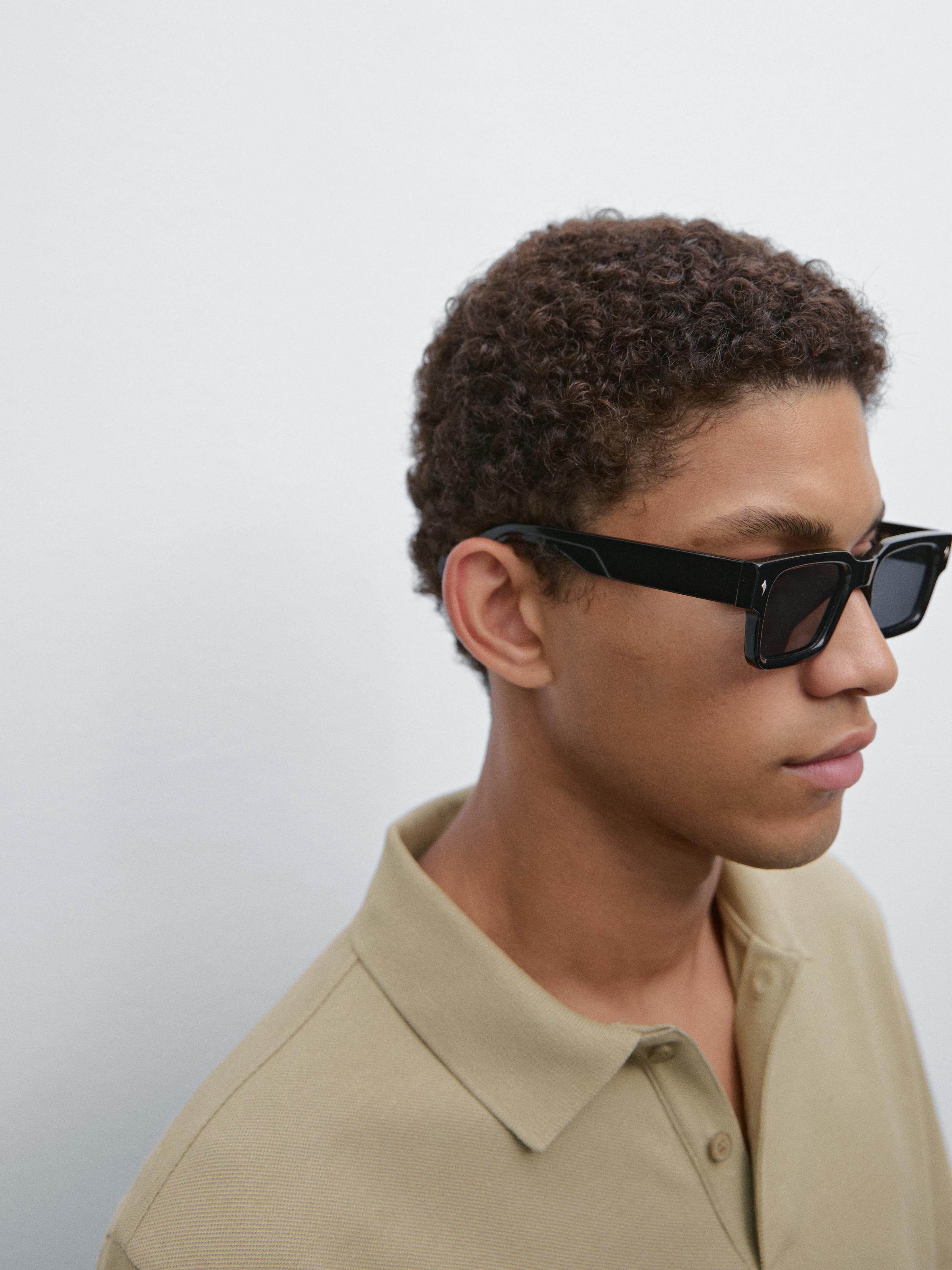 Camisa Polo com Microestrutura em Piquê