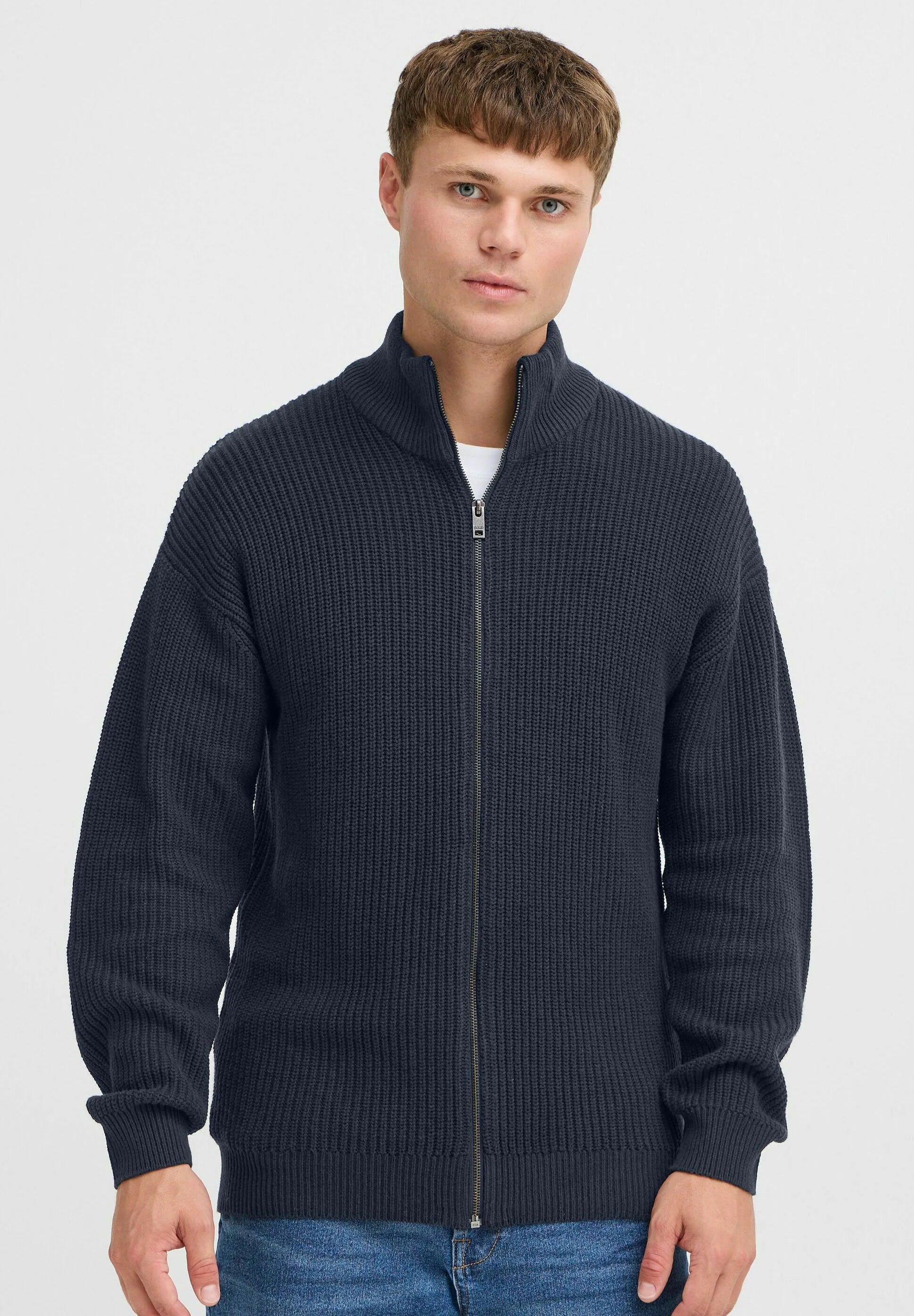 Suéter Masculino Gola Alta com Zíper Frontal - Azul marinho