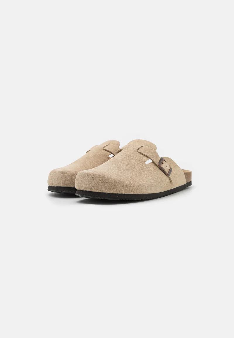 Sandália Masculina em Camurça - Bege