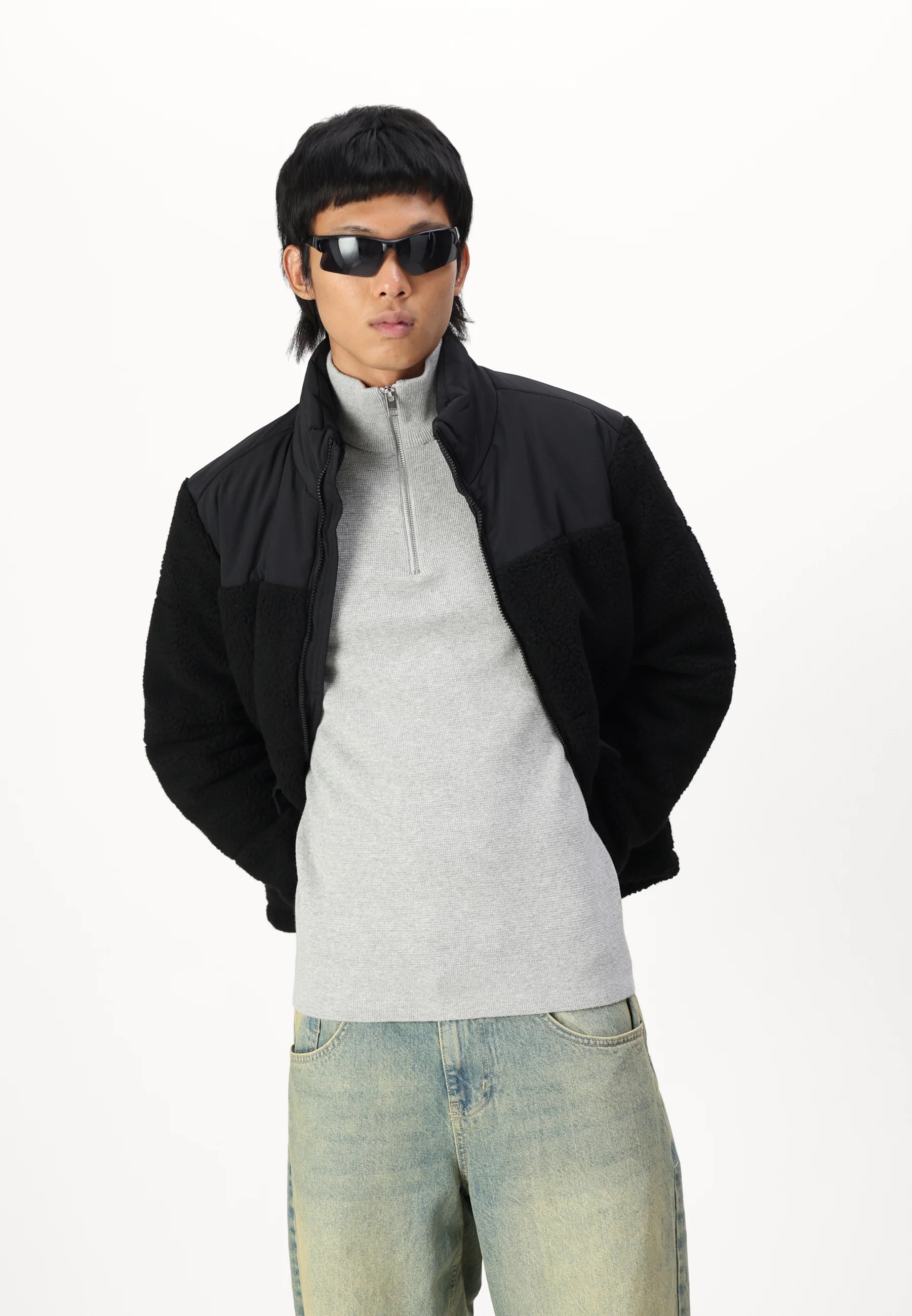 Suéter Comfort Texturizada com Gola Alta e Zíper - Cinza