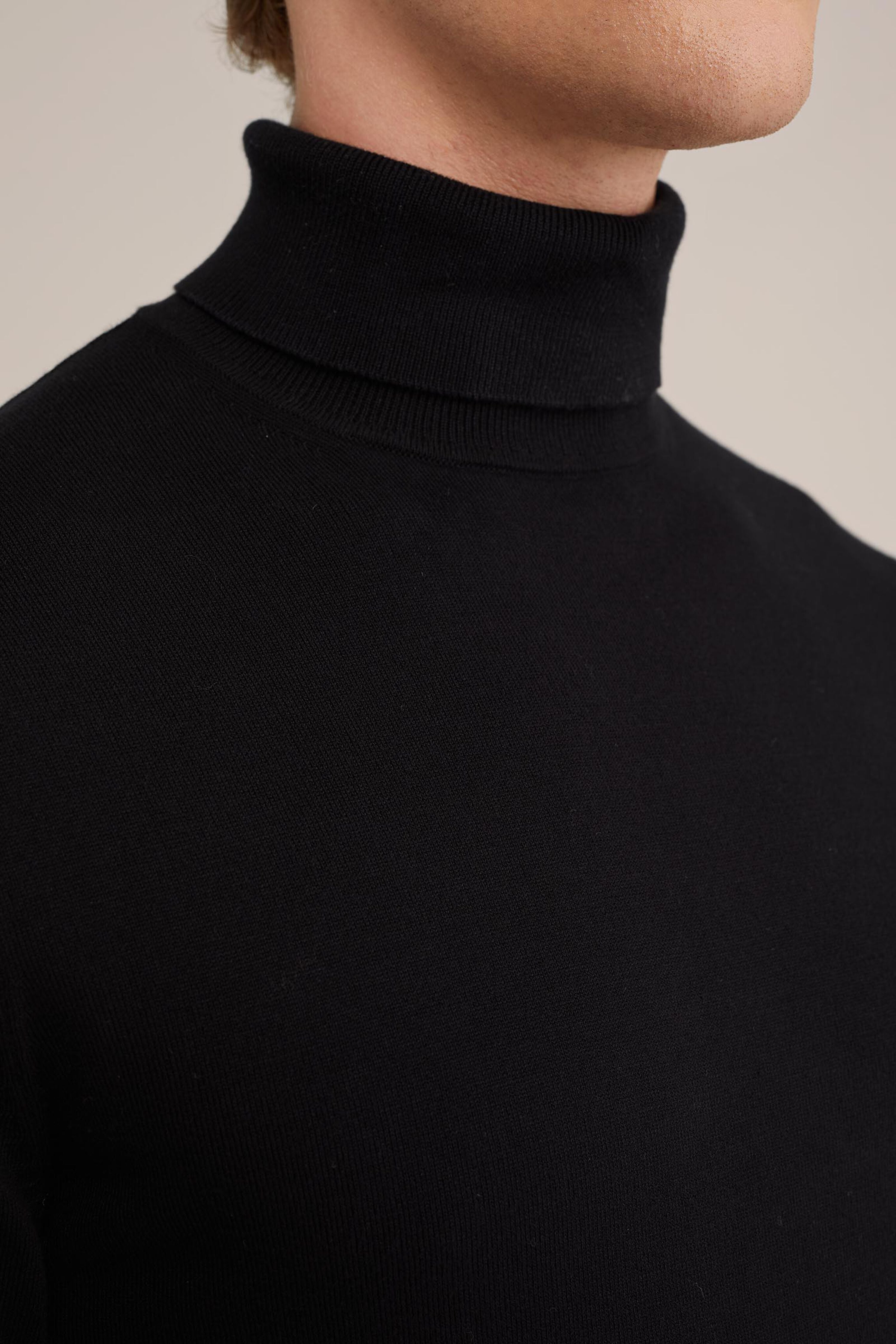 Suéter de Gola Alta em Malha Fina - Preto