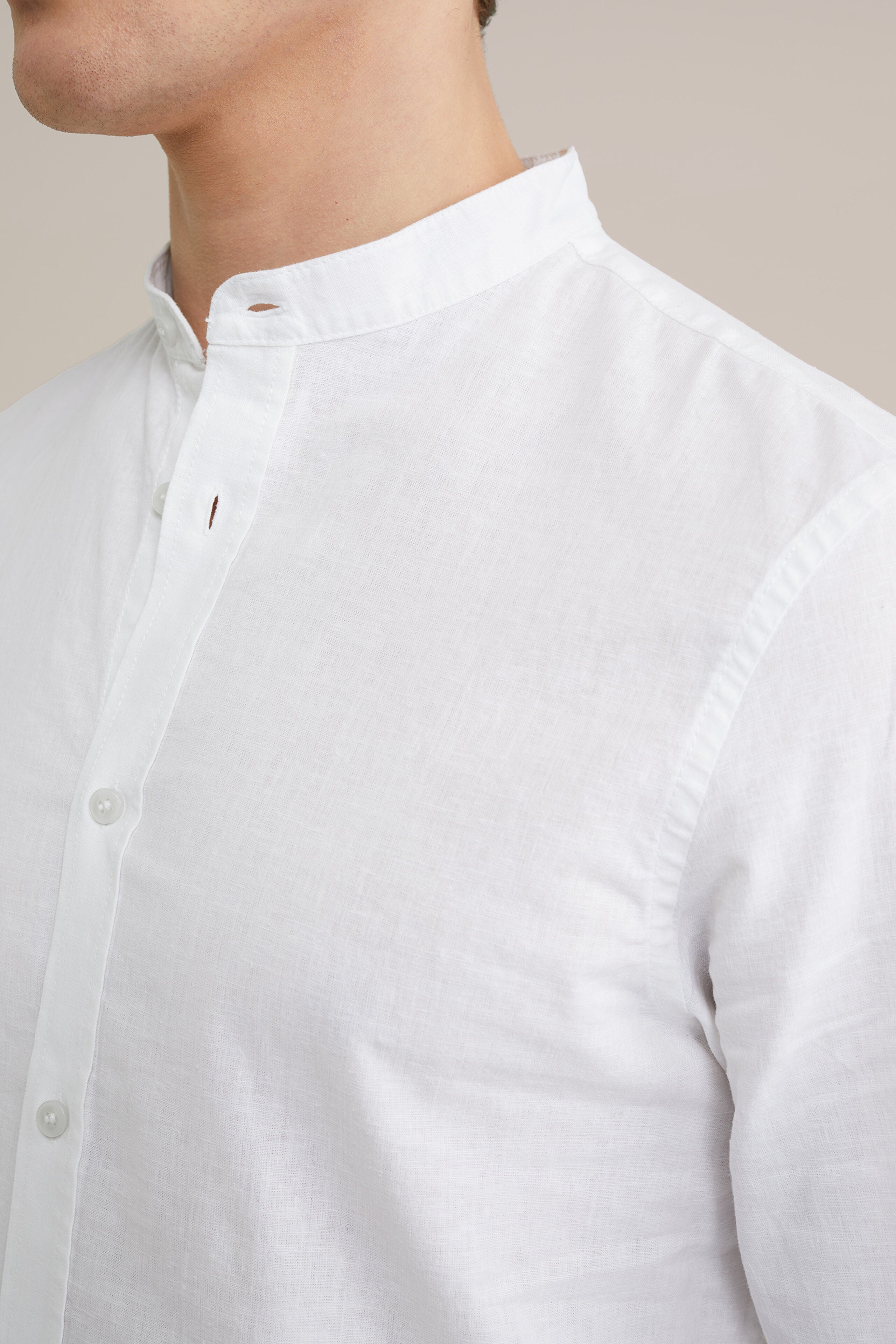 Camisa Regular Fit em Linho Misto com Gola Mao - Branco