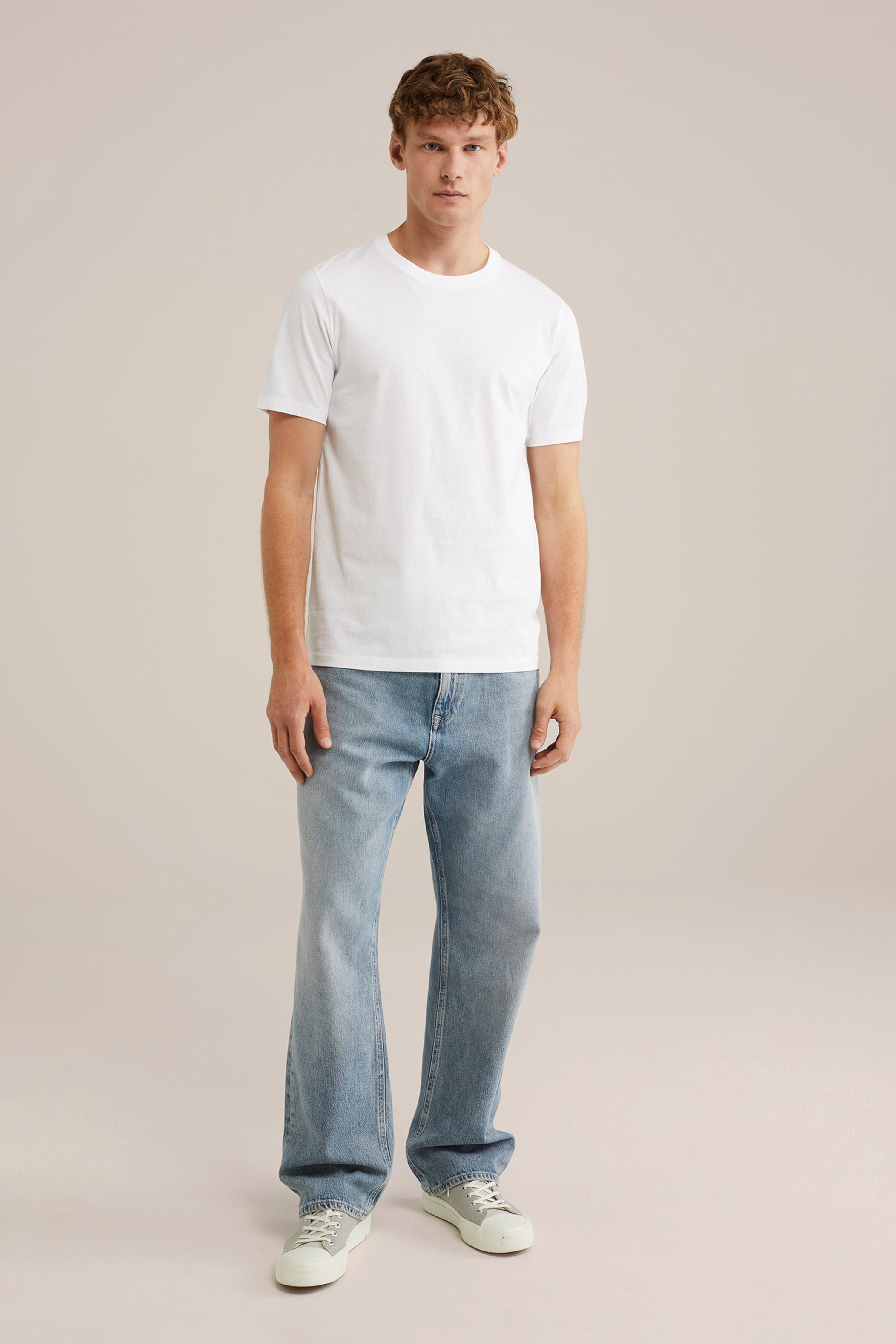 Camiseta Básica de Corte Regular - Branco