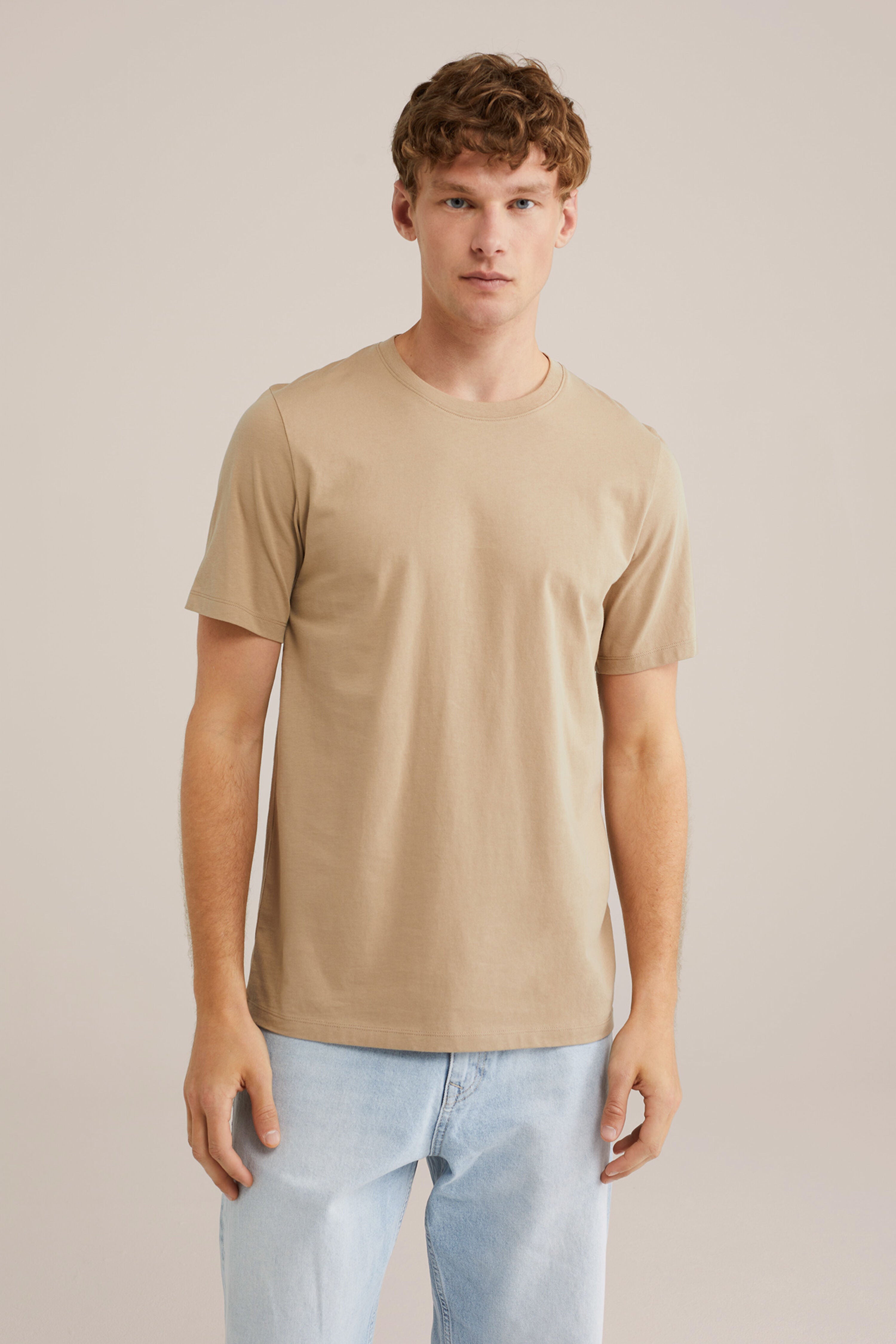 Camiseta Básica de Corte Regular - Bege