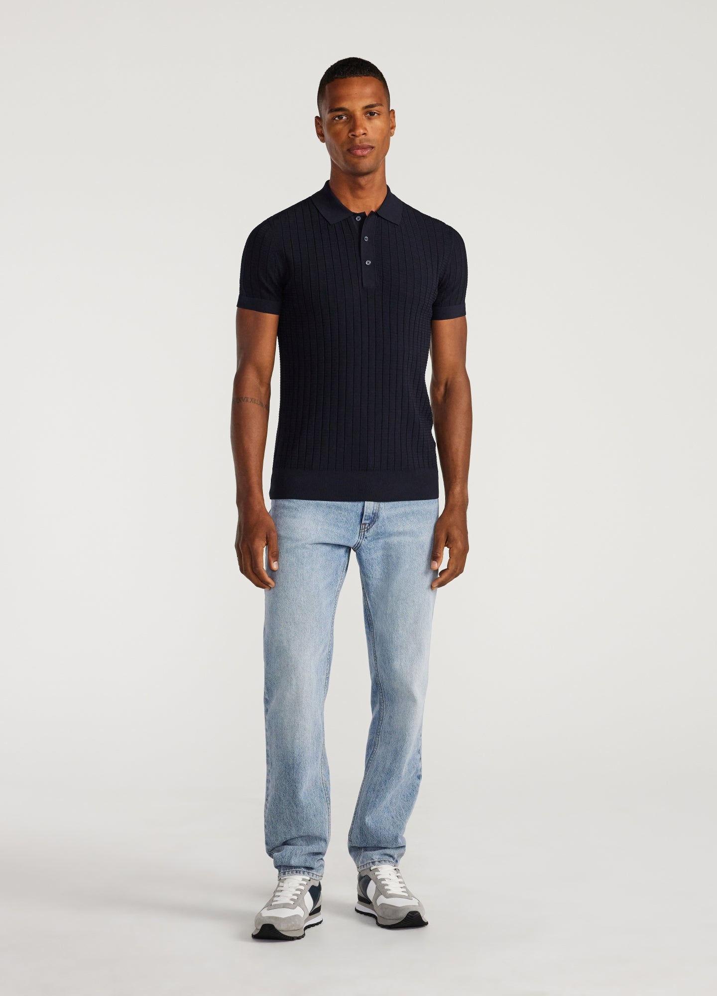 Camisa Gola Polo e Textura - Azul Marinho