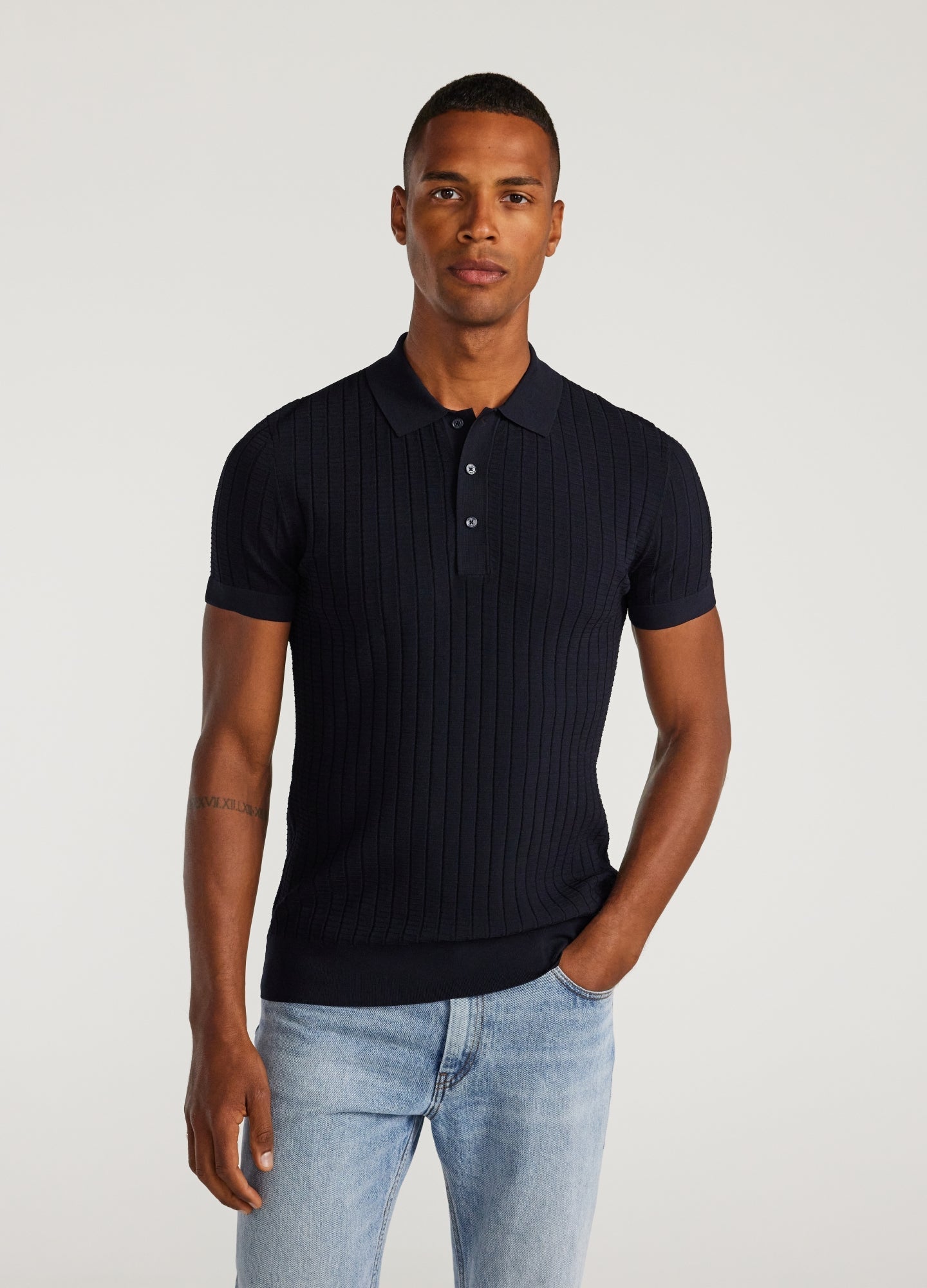 Camisa Gola Polo e Textura - Azul Marinho