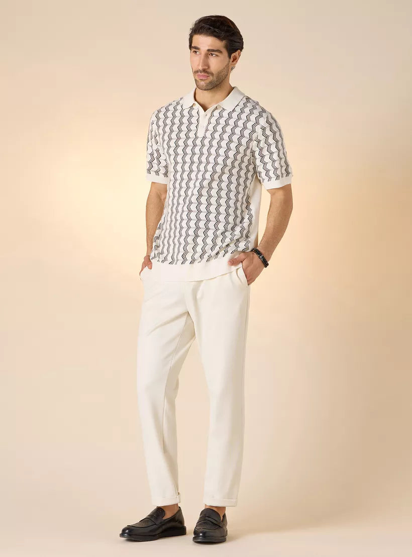 Homem Vestindo Polo Masculina Estampa Geométrica
