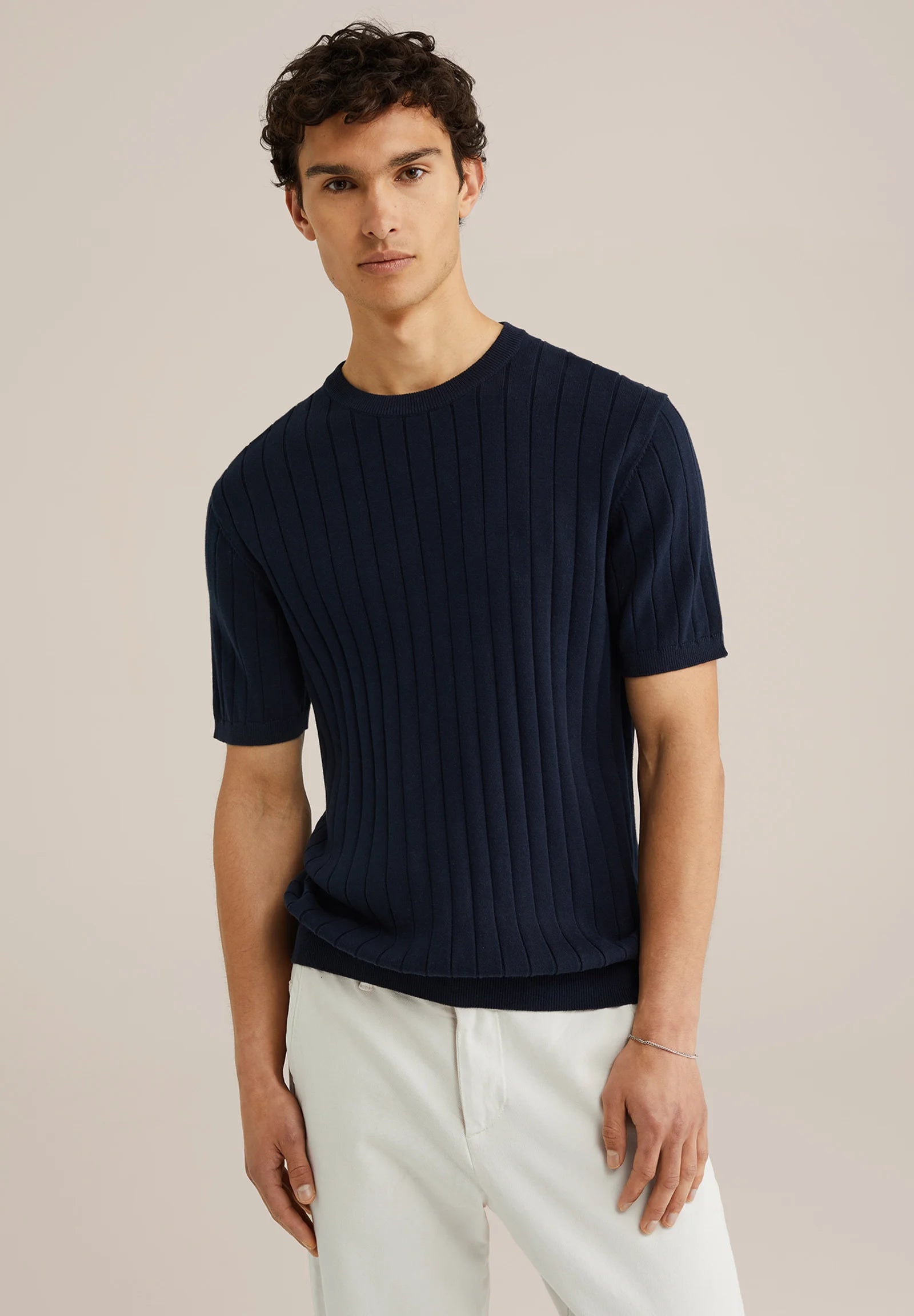 Camiseta Listrada em Algodão Texturizado - Azul marinho
