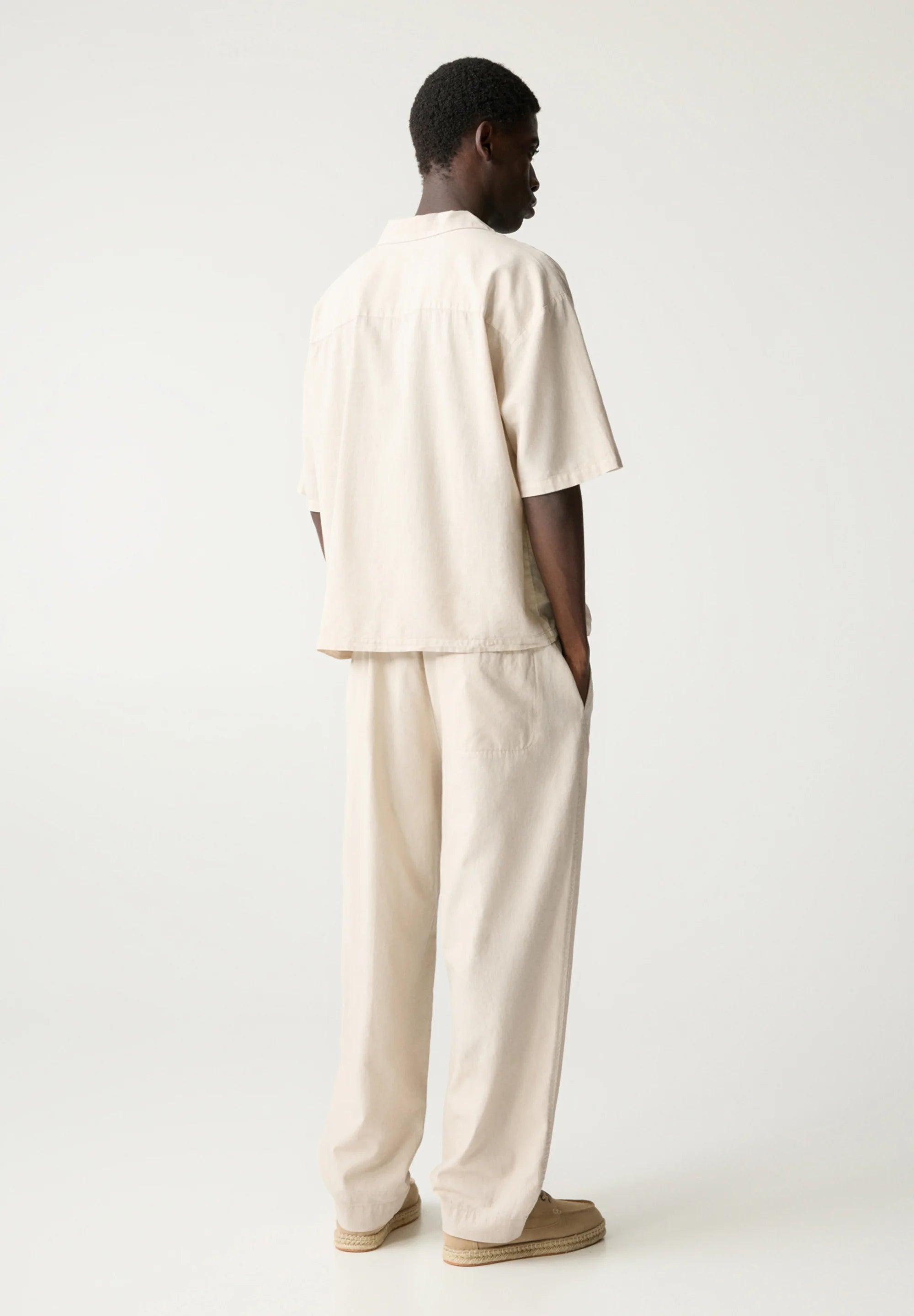 Camisa Clássica em Linho - Off white