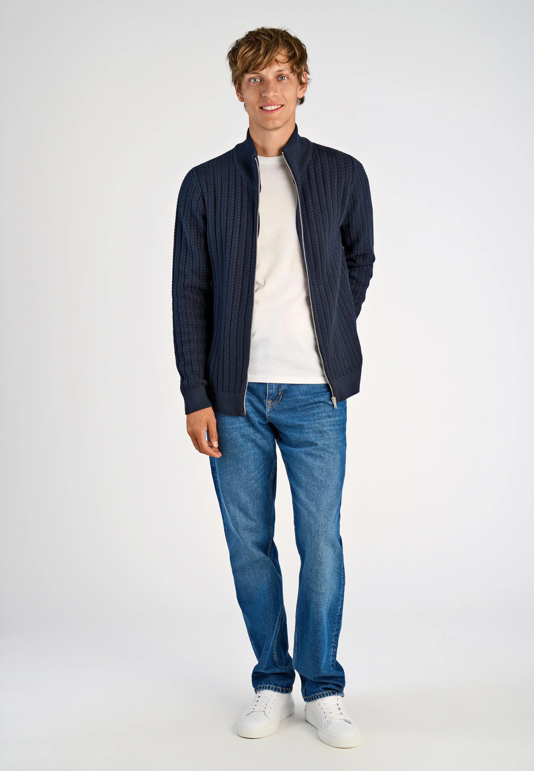 Cardigan Texturizado em Tricô com Gola Alta e Zíper - Azul marinho