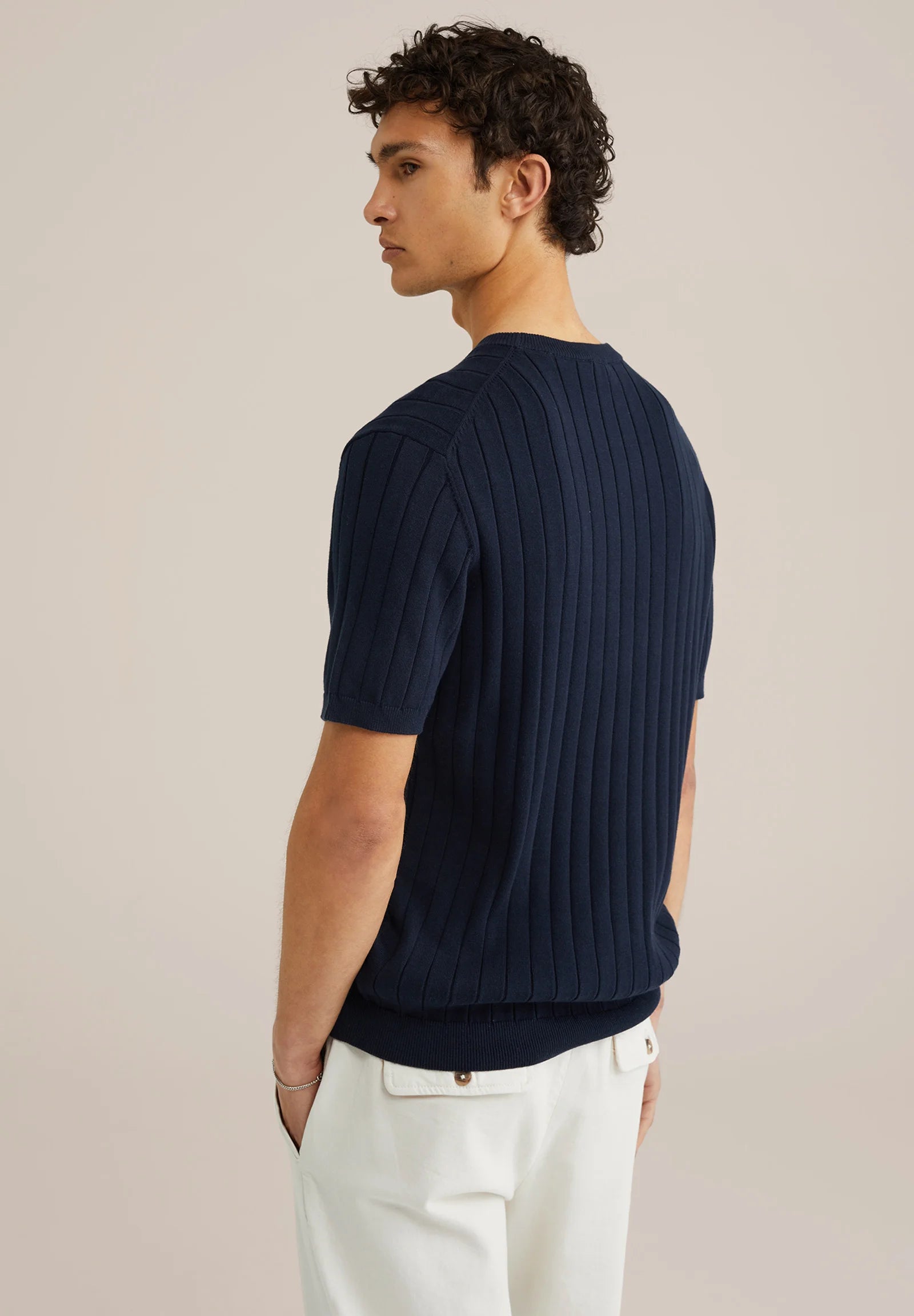 Camiseta Listrada em Algodão Texturizado - Azul marinho