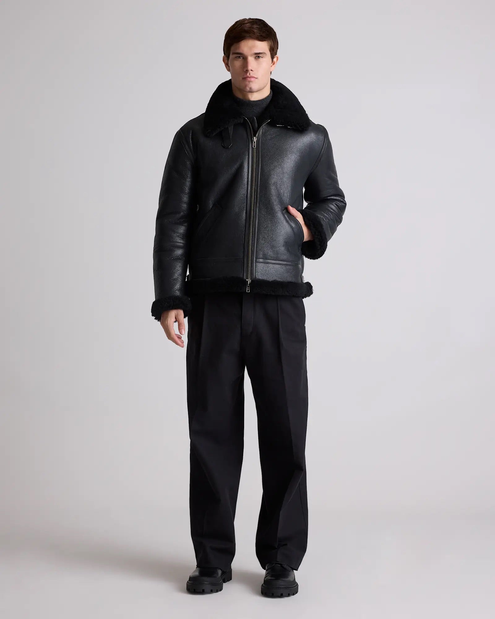Jaqueta Bomber Masculina em Shearling 100% Natural - Preto