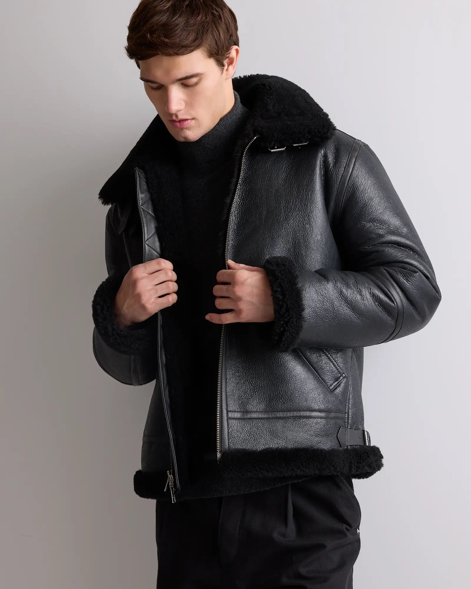 Jaqueta Bomber Masculina em Shearling 100% Natural - Preto
