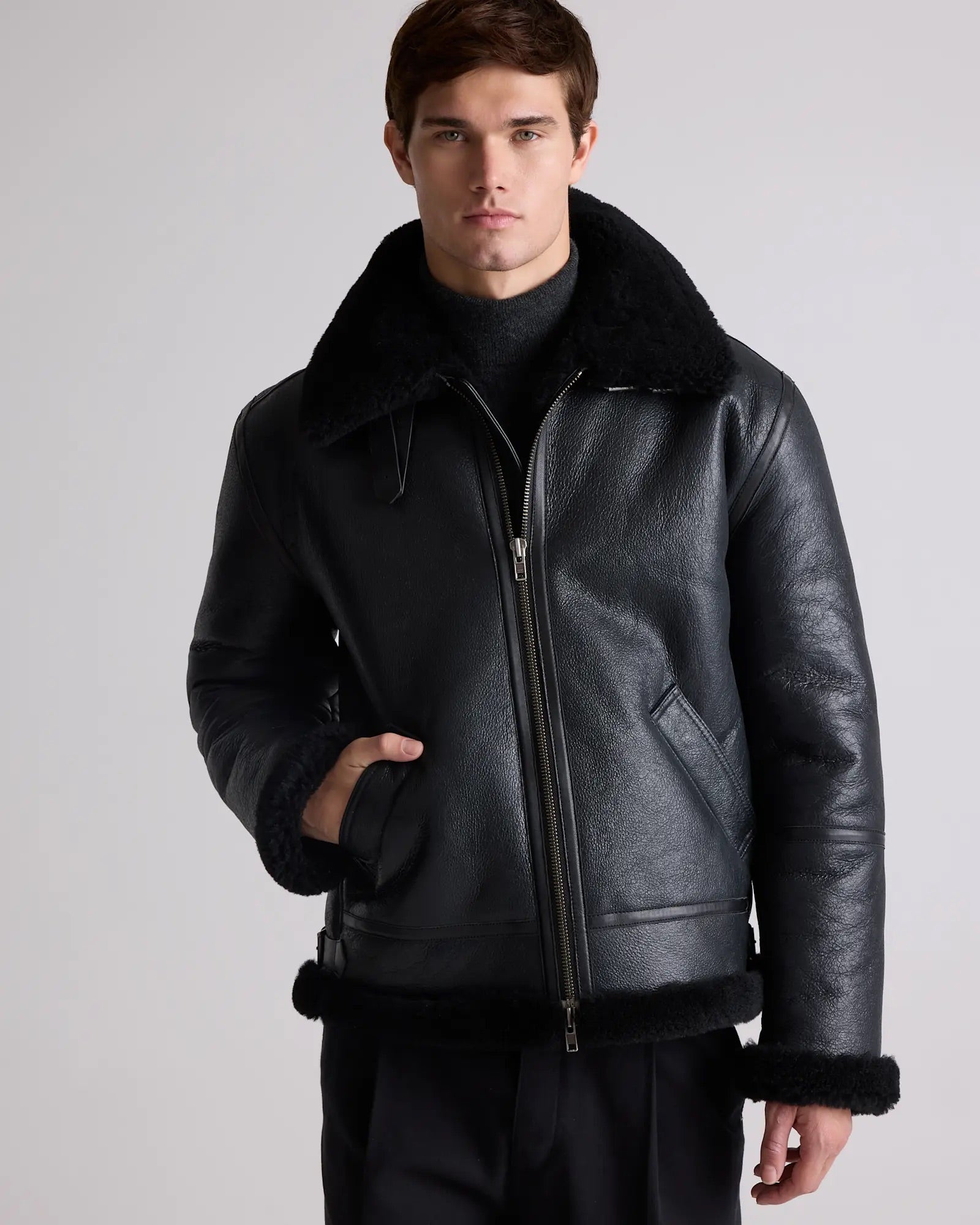 Jaqueta Bomber Masculina em Shearling 100% Natural - Preto