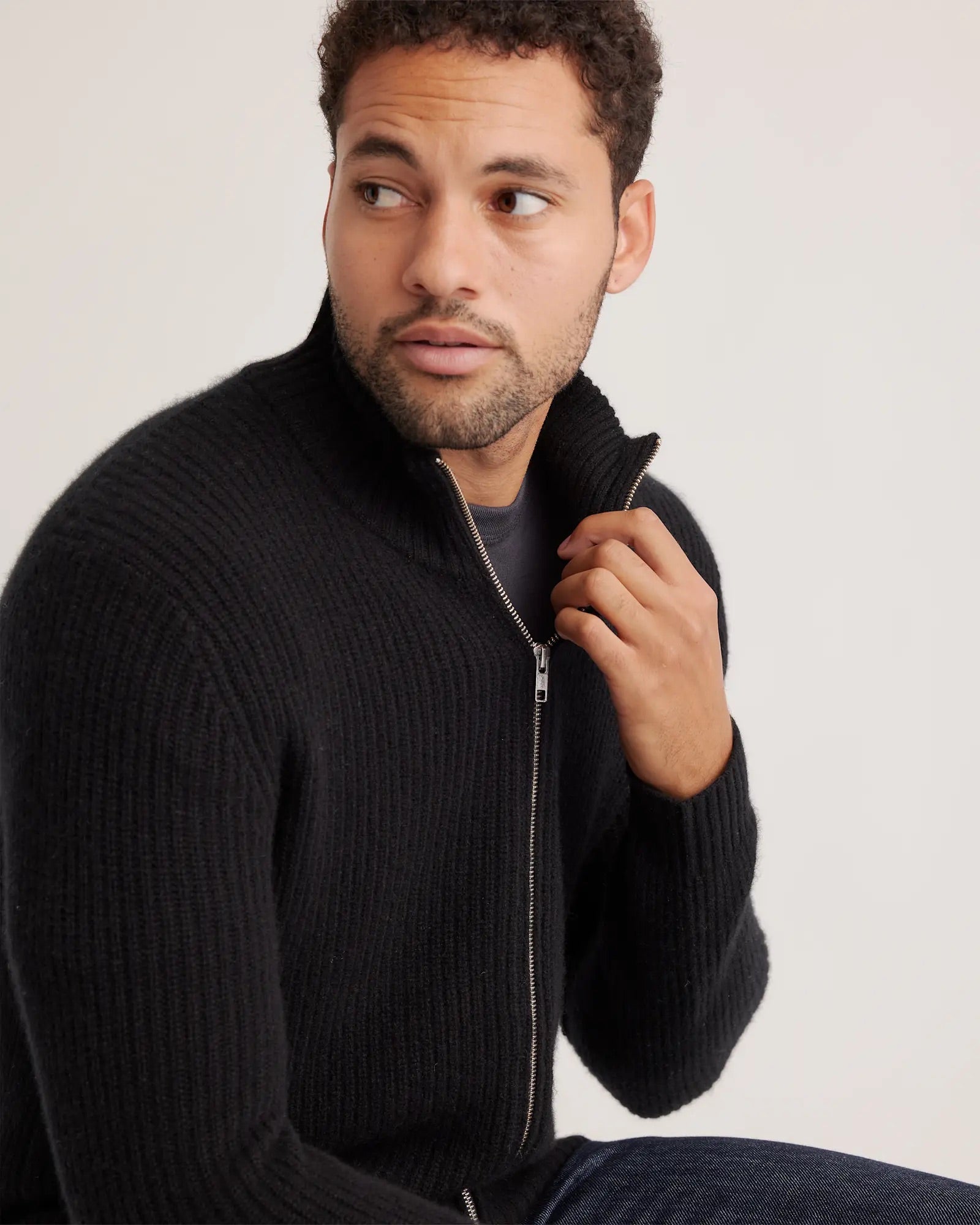 Suéter Masculino 100% Algodão com Zíper Frontal - Preto