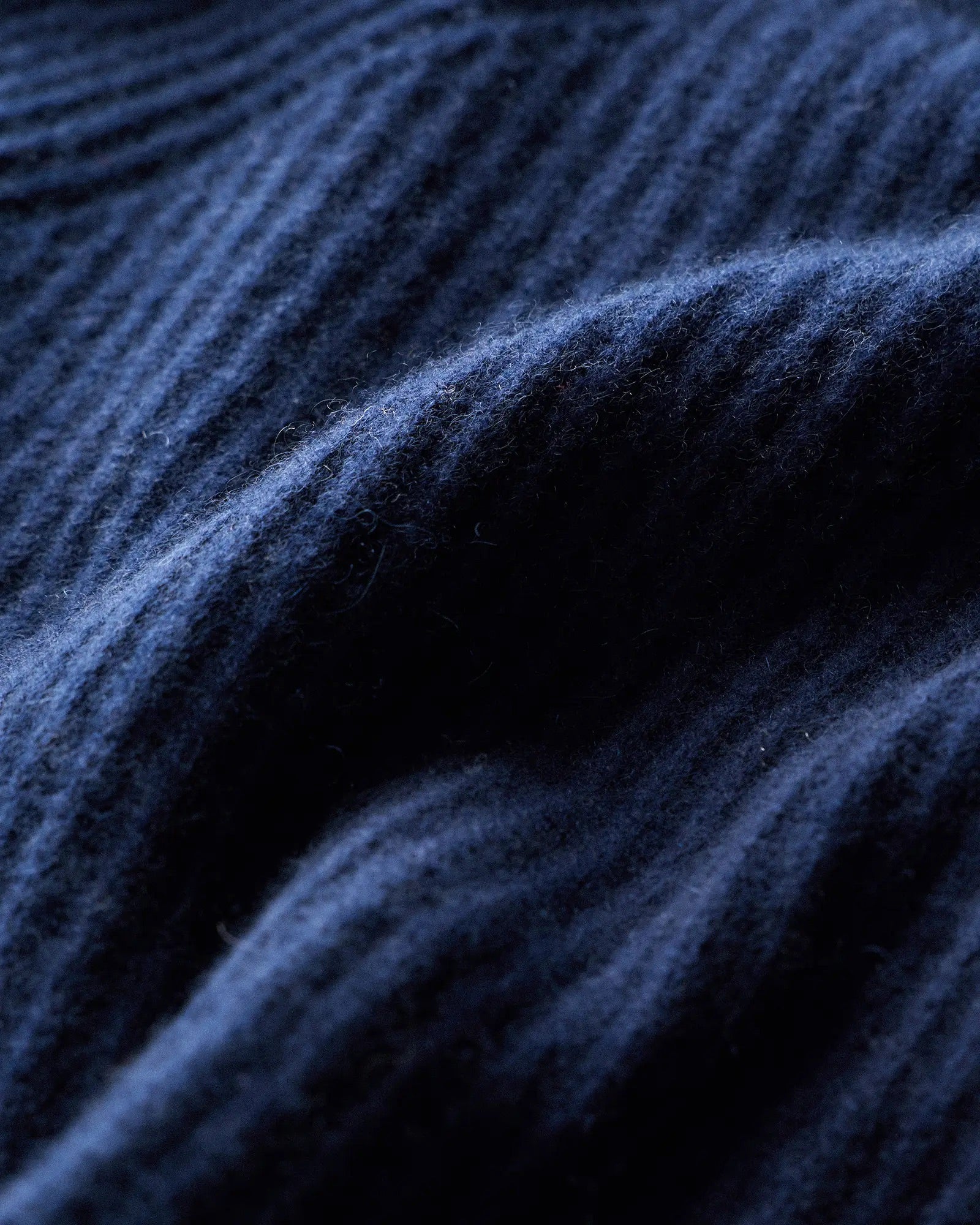 Suéter Canelado com Gola Redonda Jumper - Azul marinho