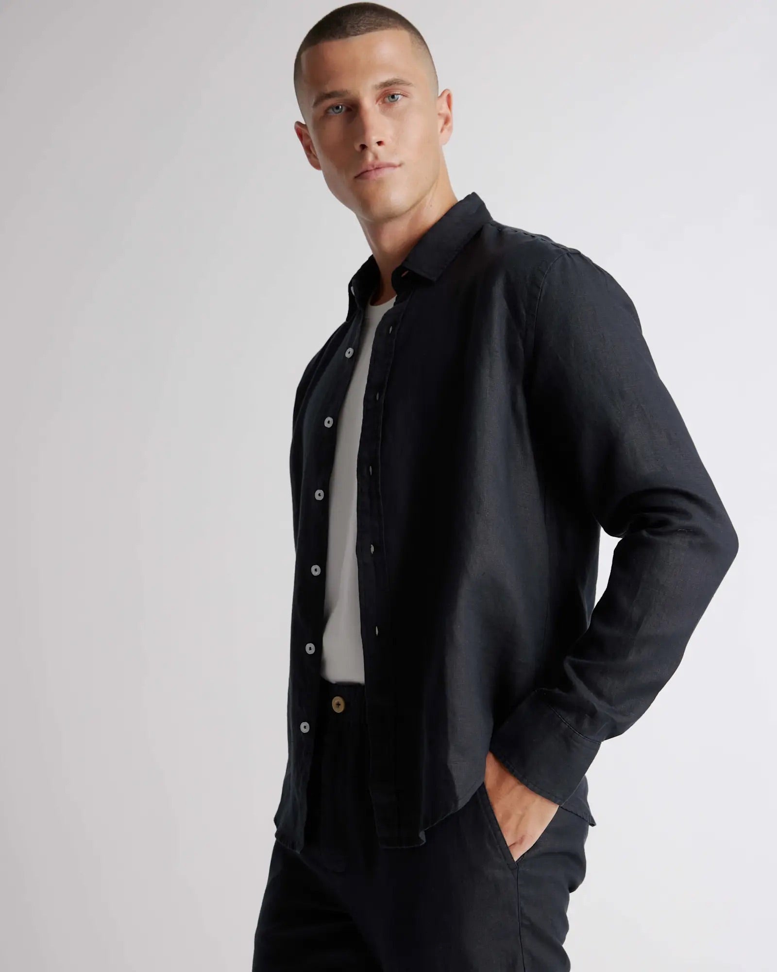 Camisa Manga Longa Slim Em Linho - Preto