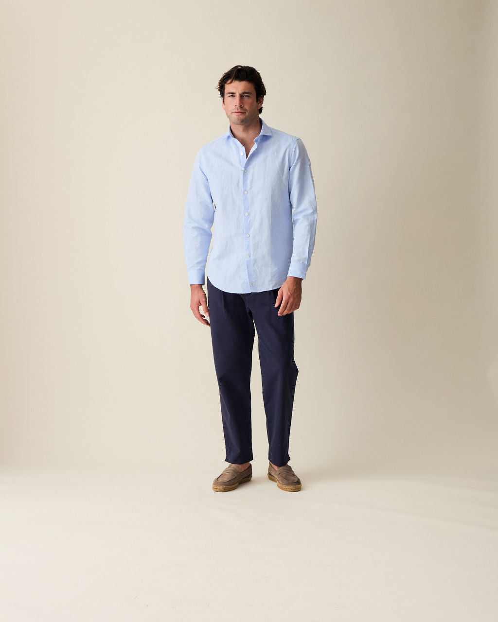 Calça Reta em Linho - Azul Marinho