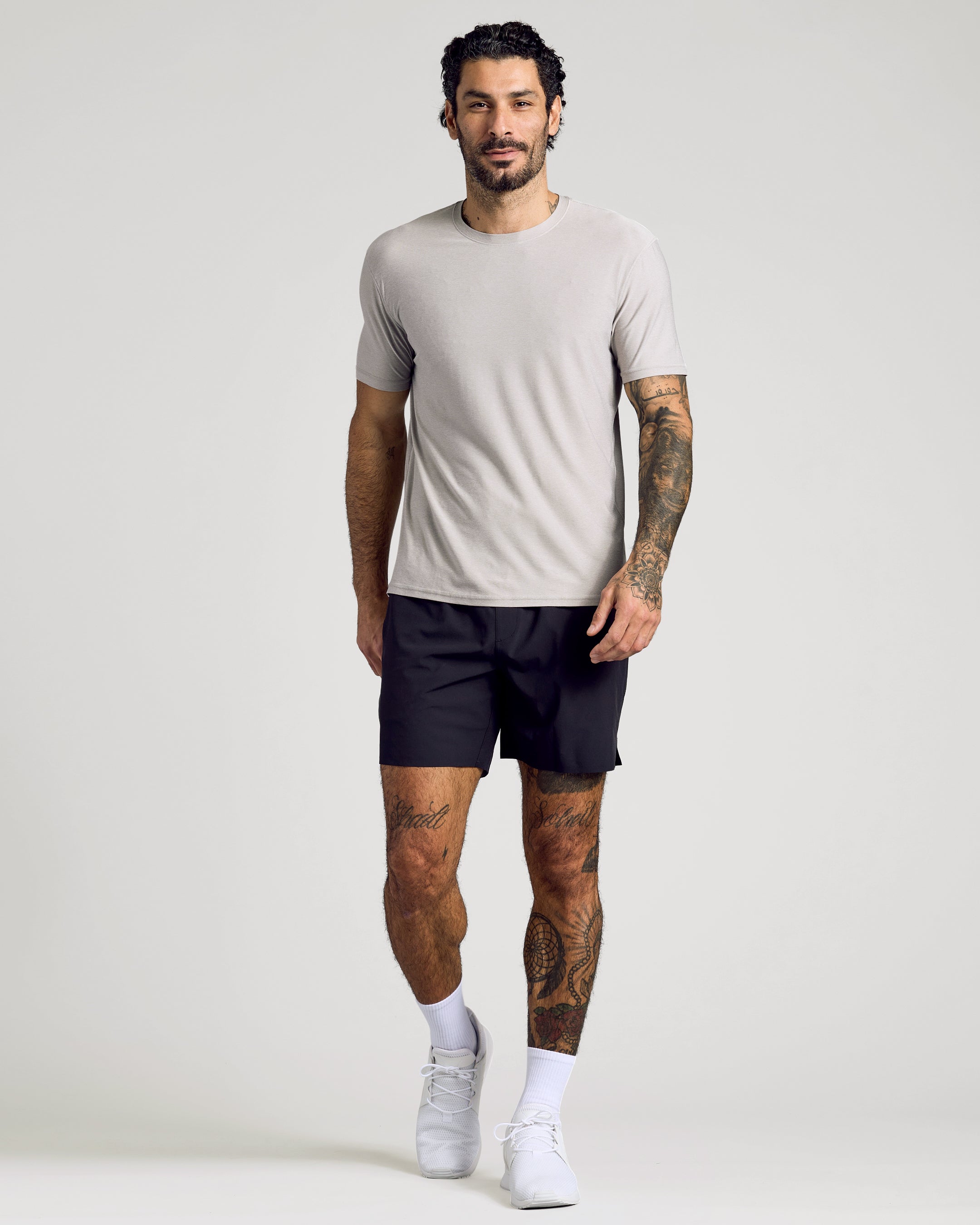 Camiseta Clássica Gola Redonda - Cinza