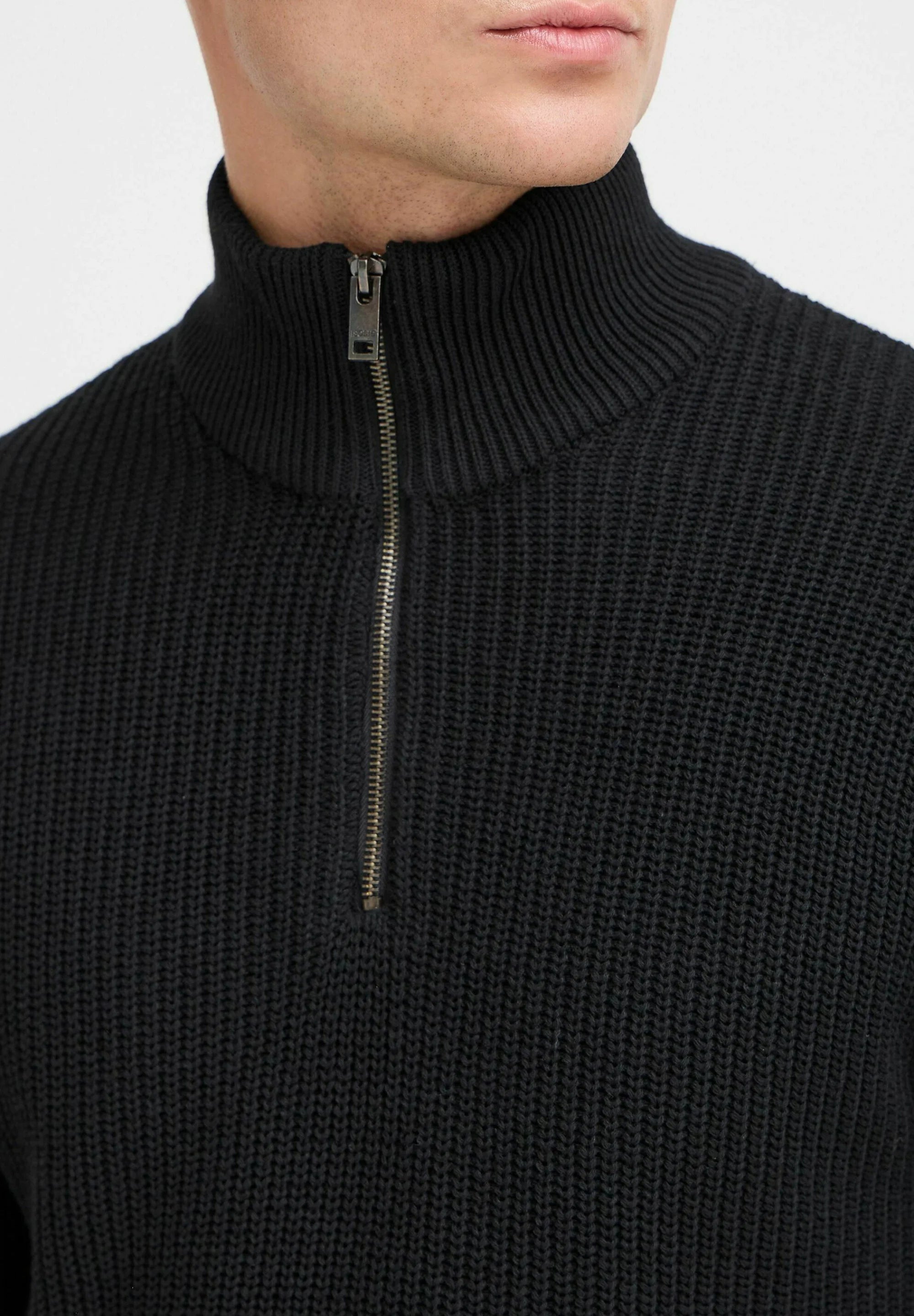 Suéter Masculino Gola Troyer com Ziper - Preto