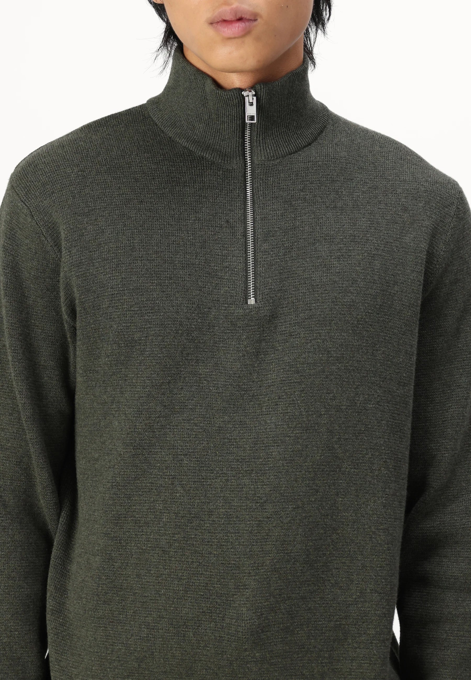 Suéter Comfort Texturizada com Gola Alta e Zíper - Sálvia