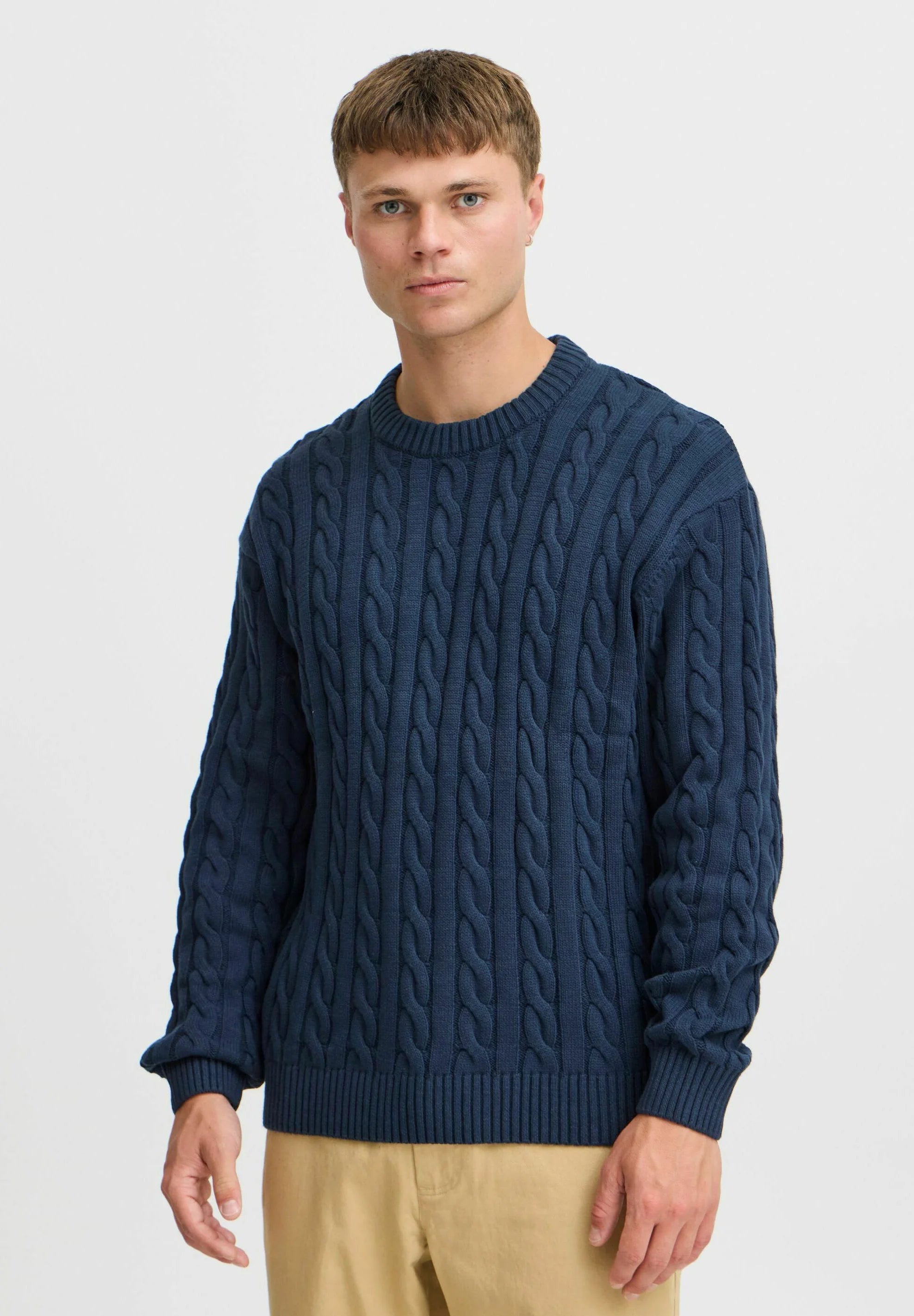 Suéter Texturizada com Gola Redonda - Azul Marinho