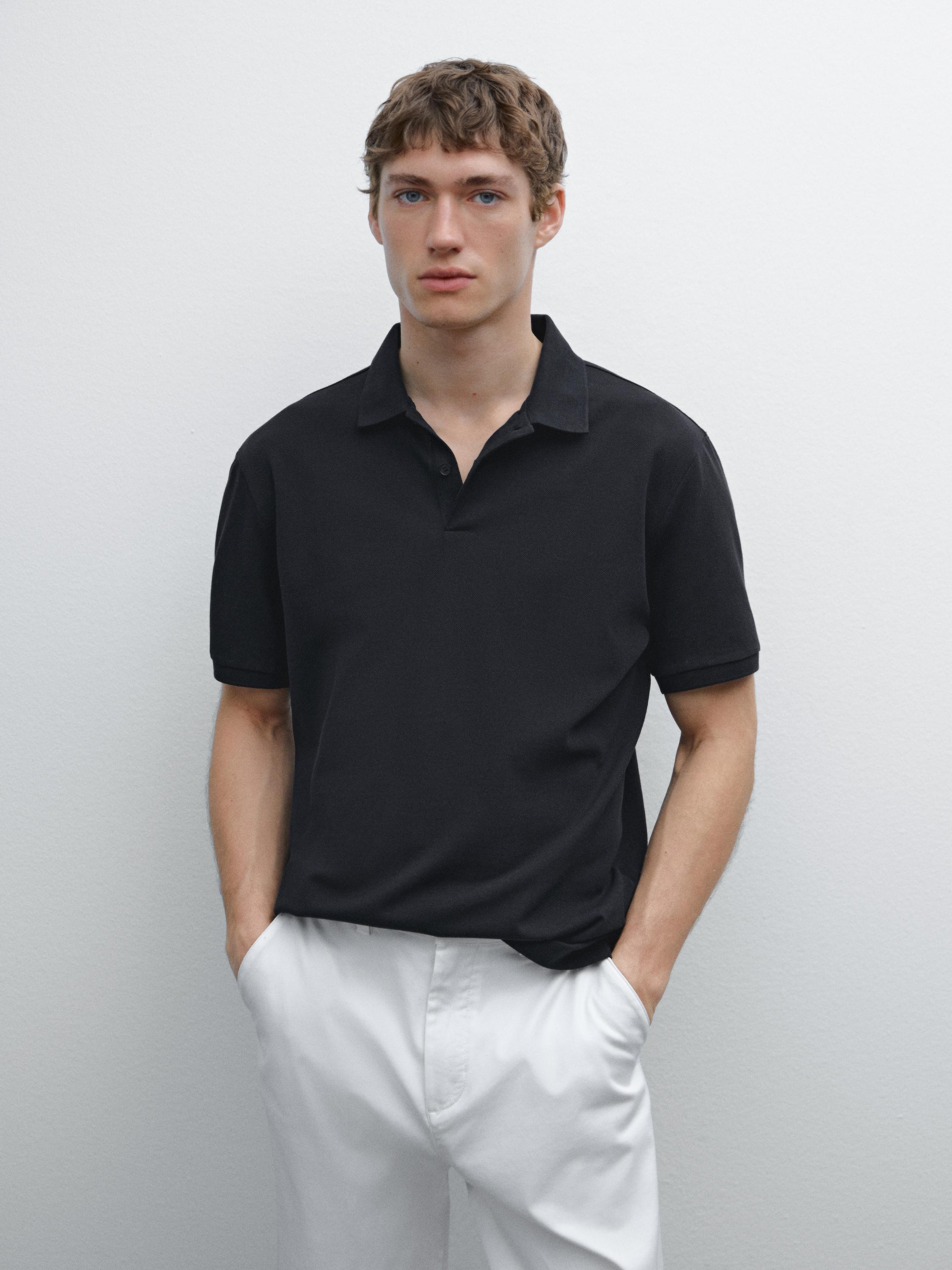 Camisa Polo com Microestrutura em Piquê