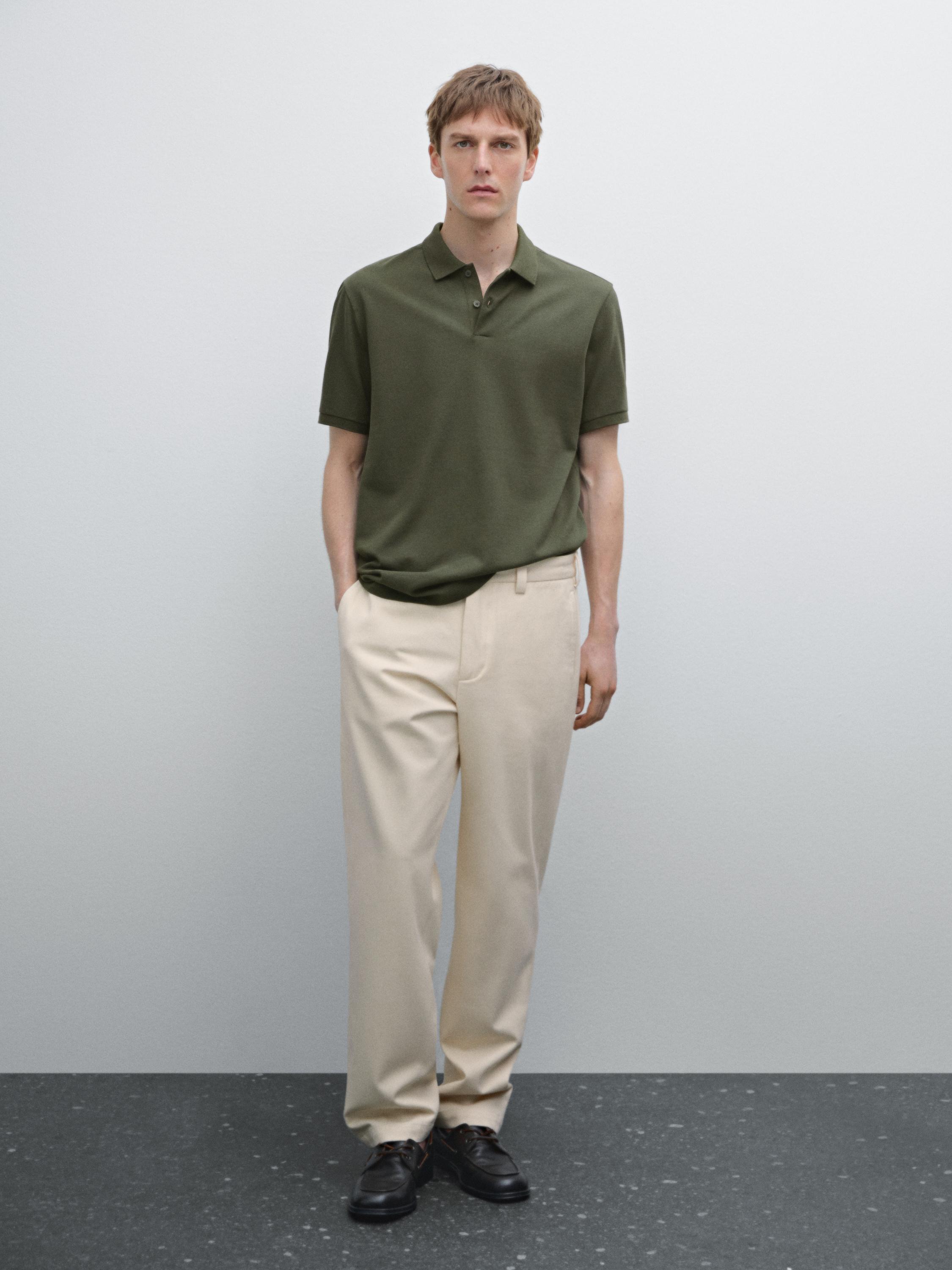 Camisa Polo com Microestrutura em Piquê