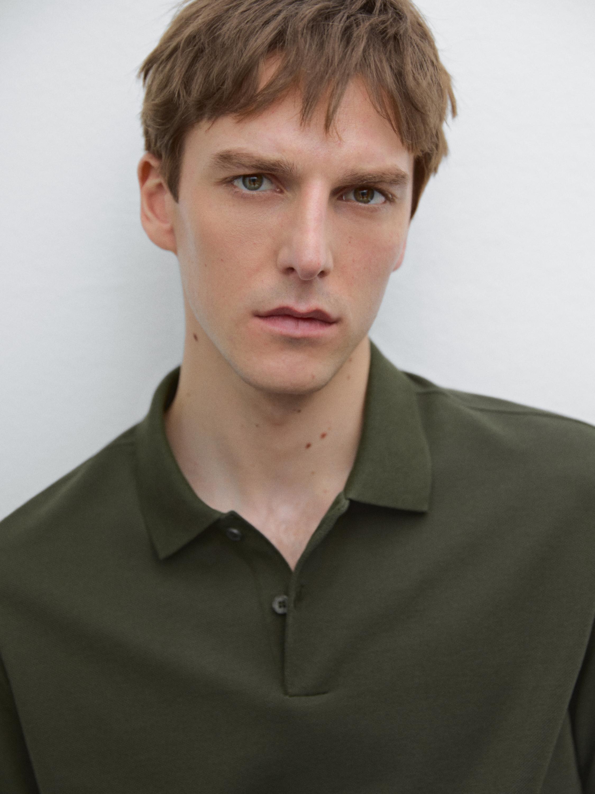 Camisa Polo com Microestrutura em Piquê