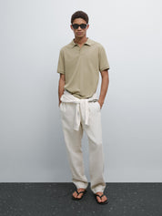 Camisa Polo com Microestrutura em Piquê