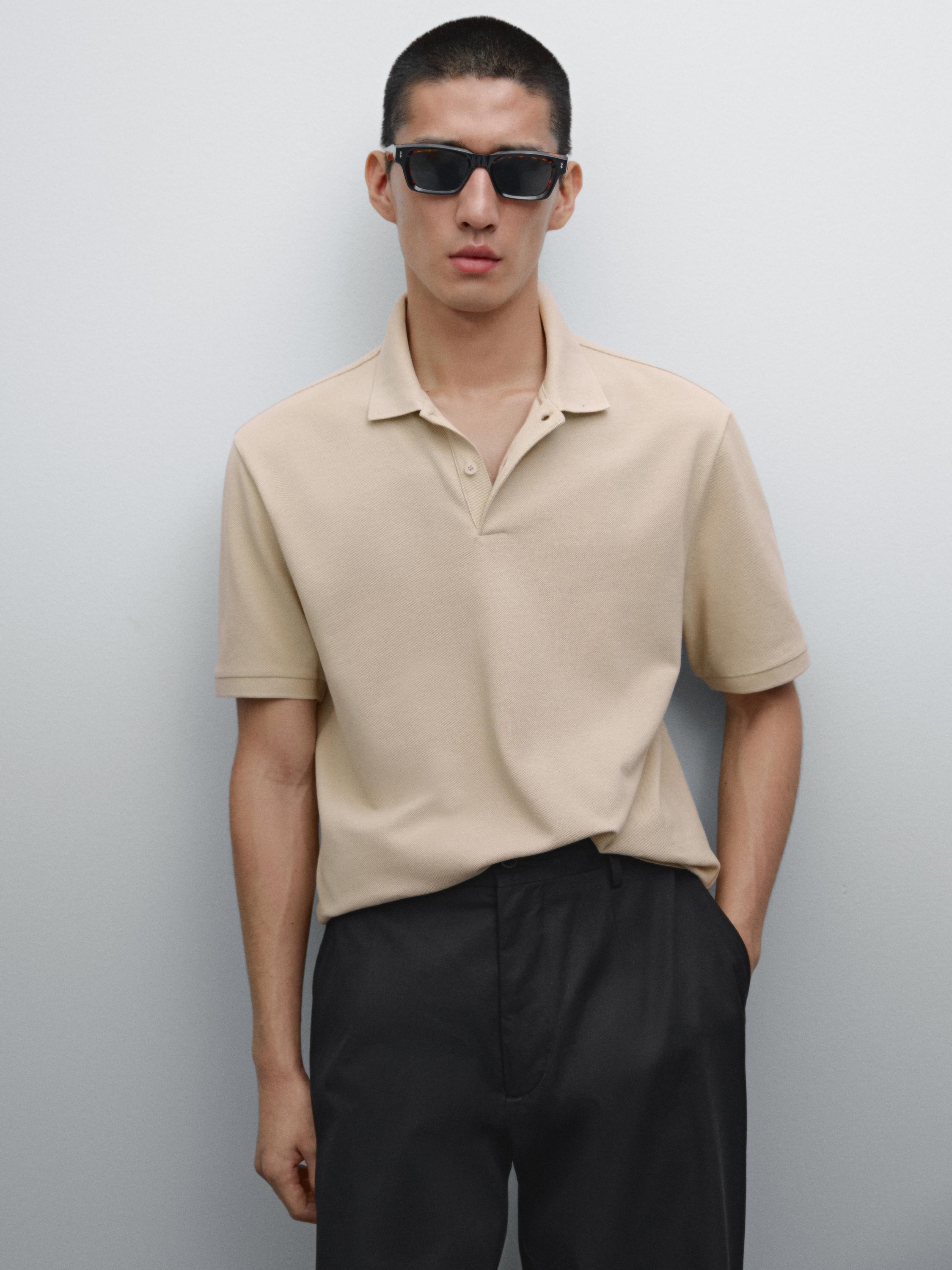 Camisa Polo com Microestrutura em Piquê