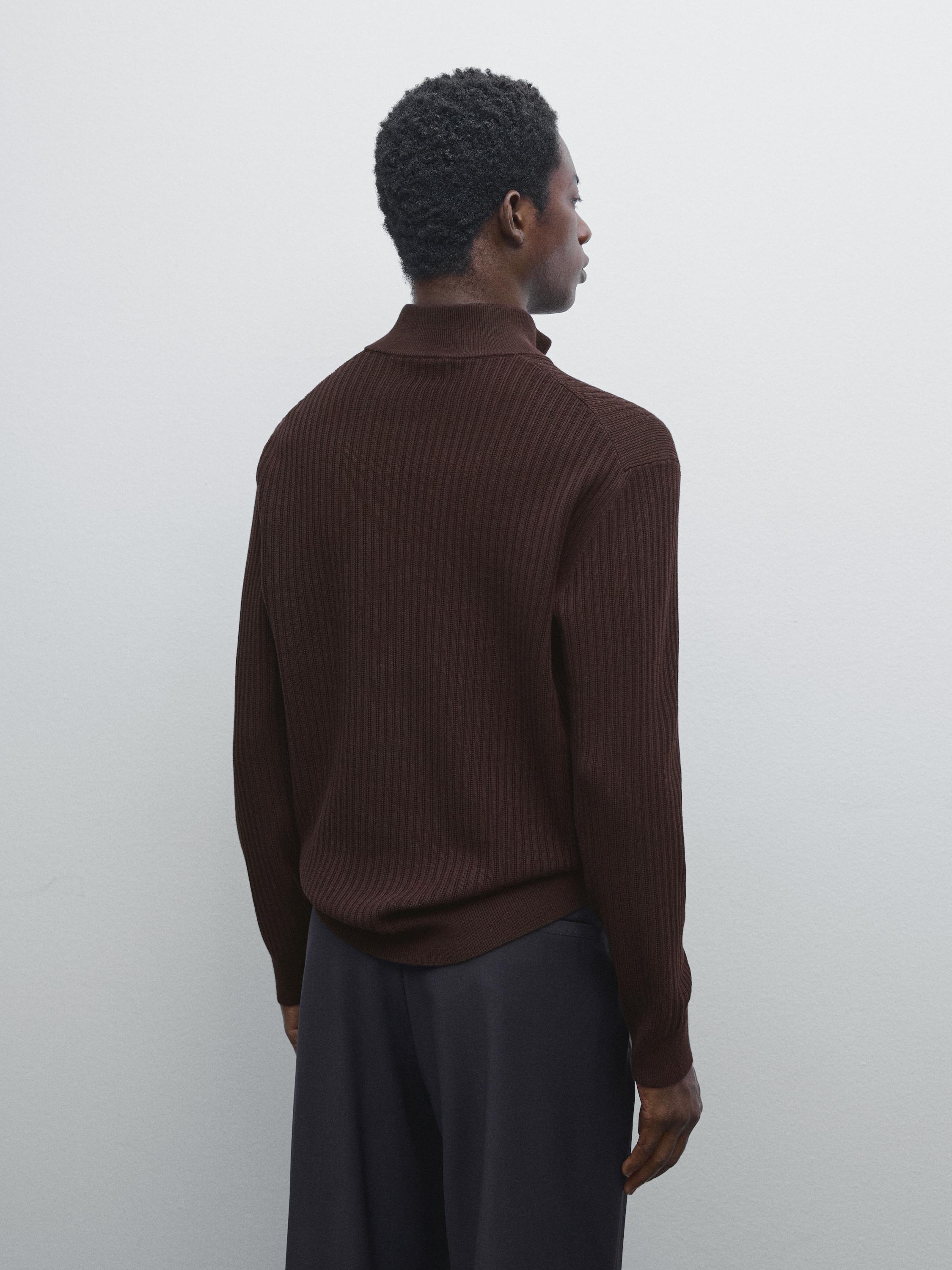 Suéter de Malha com Gola Mock - Marrom