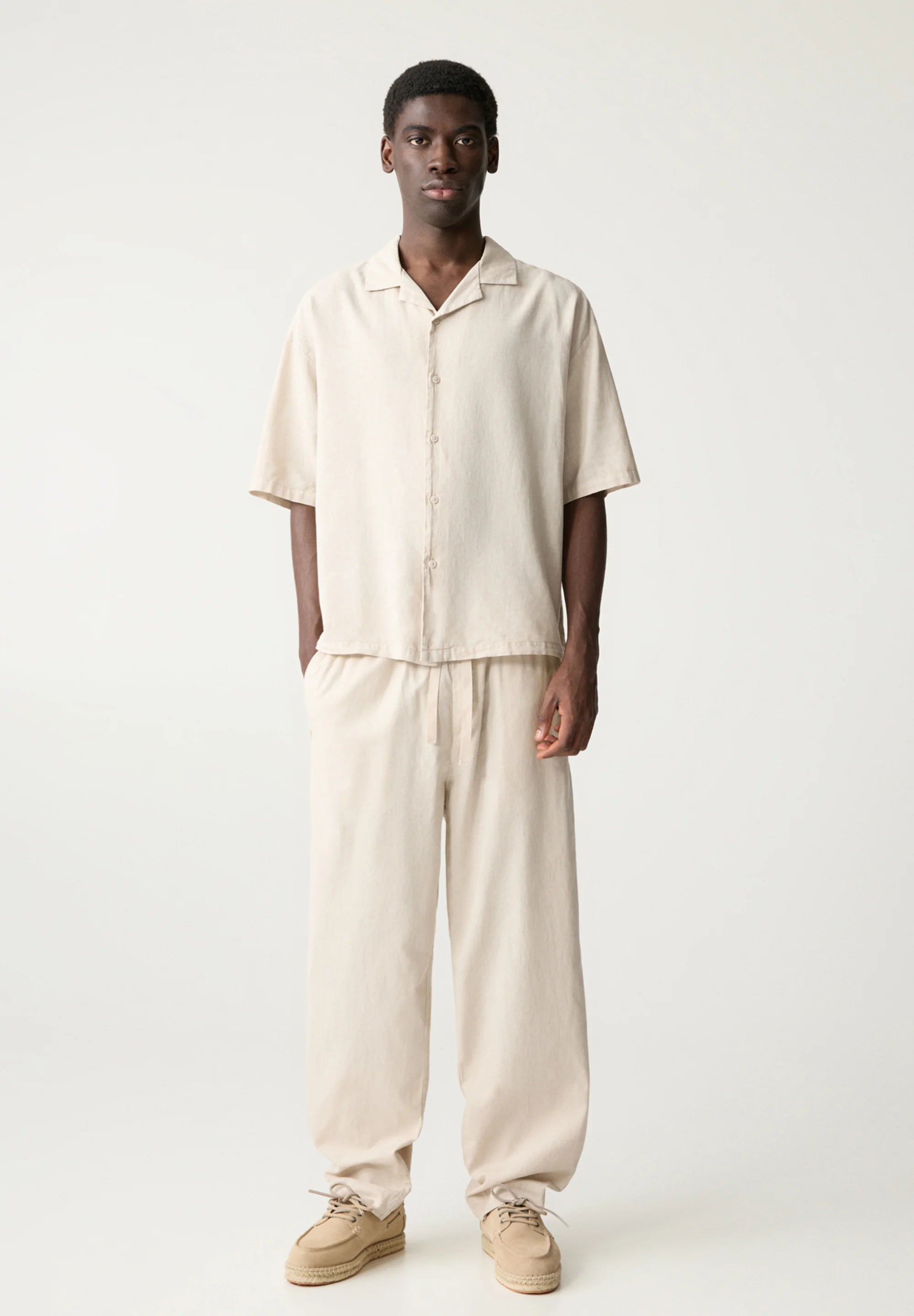 Camisa Clássica em Linho - Off white