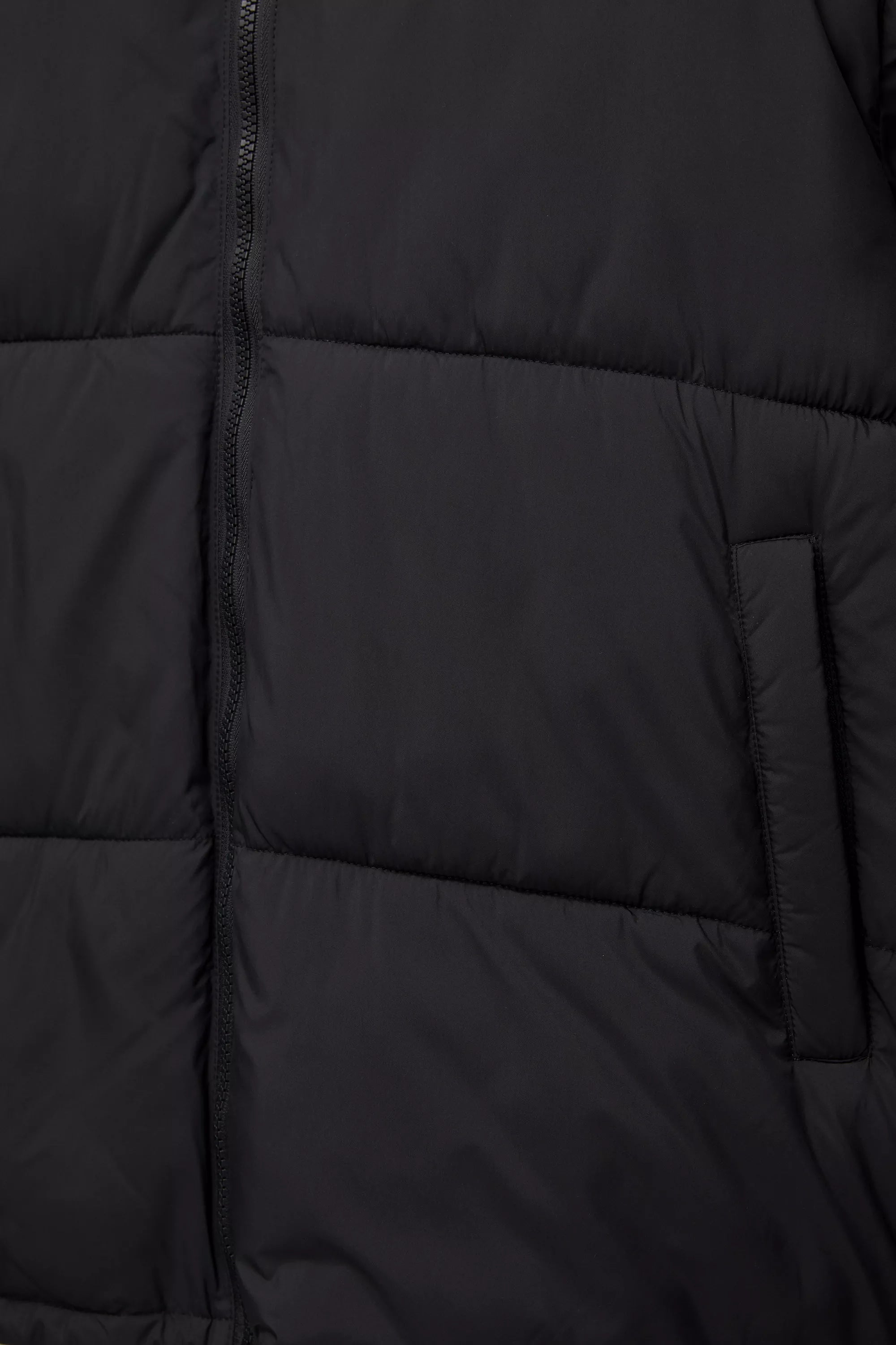 Jaqueta Puffer Blend com Capuz - Preto