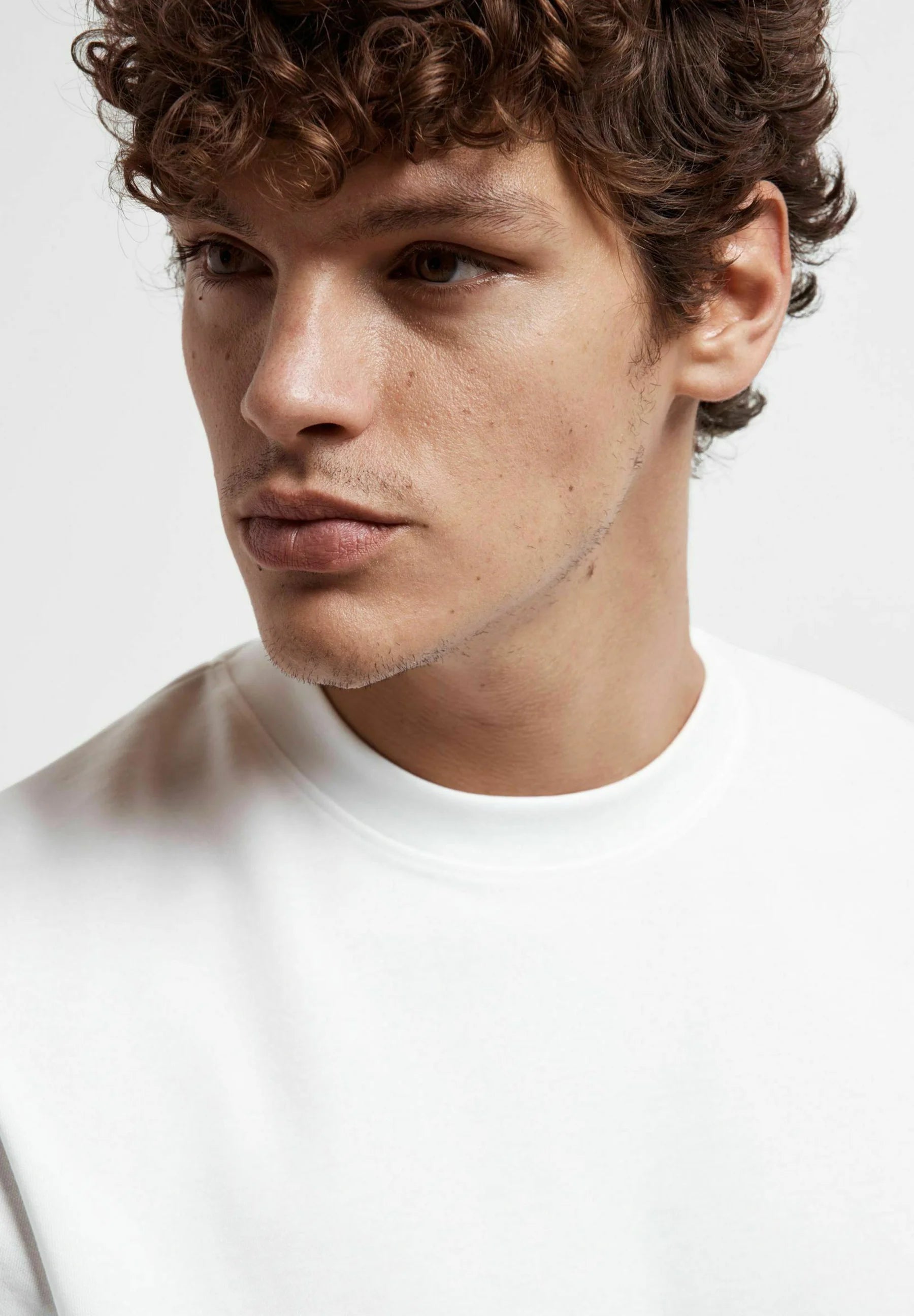 Camiseta Básica Masculina Oversized Gola Redonda - Branco