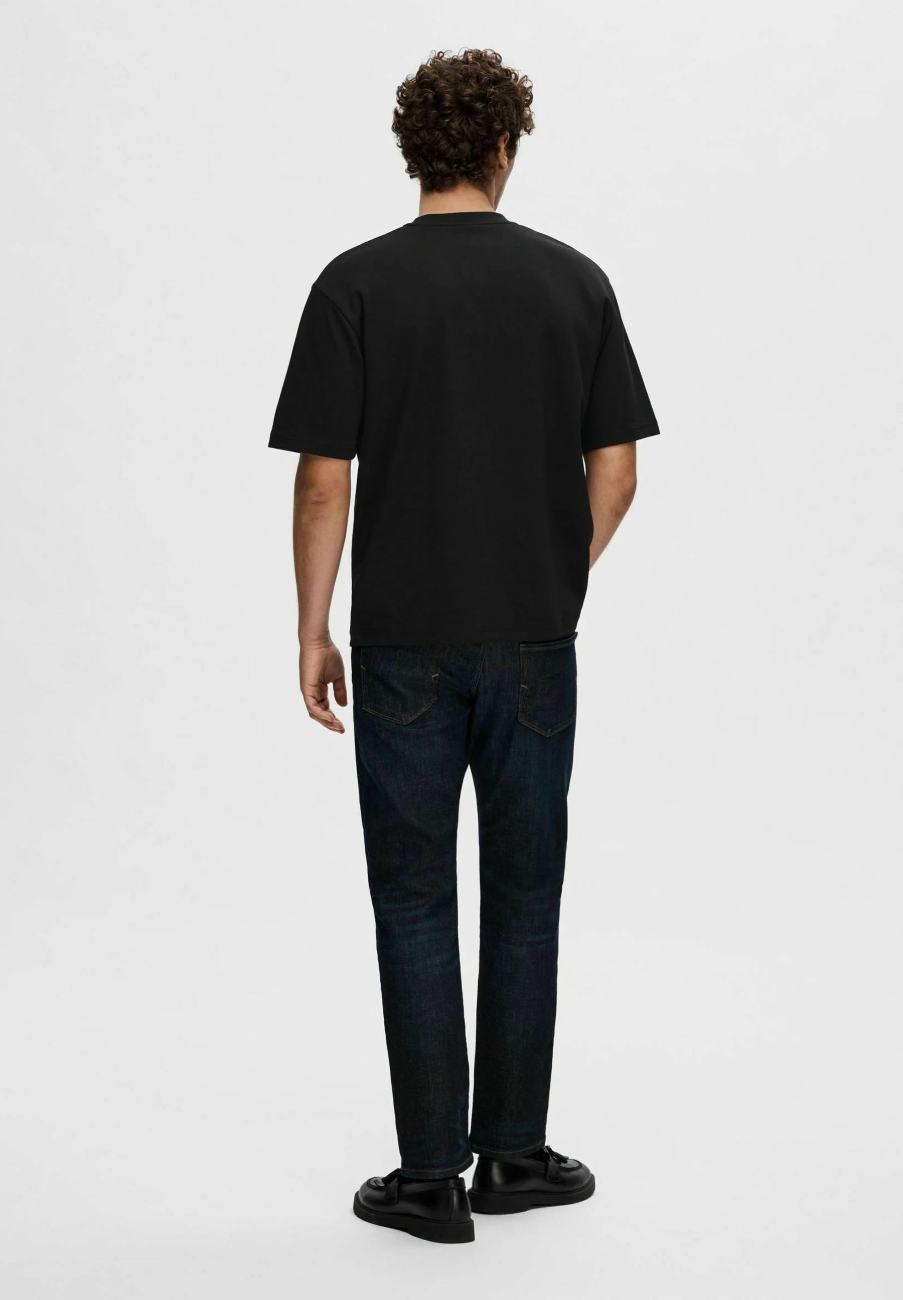 Camiseta Básica Masculina Oversized Gola Redonda - Preto