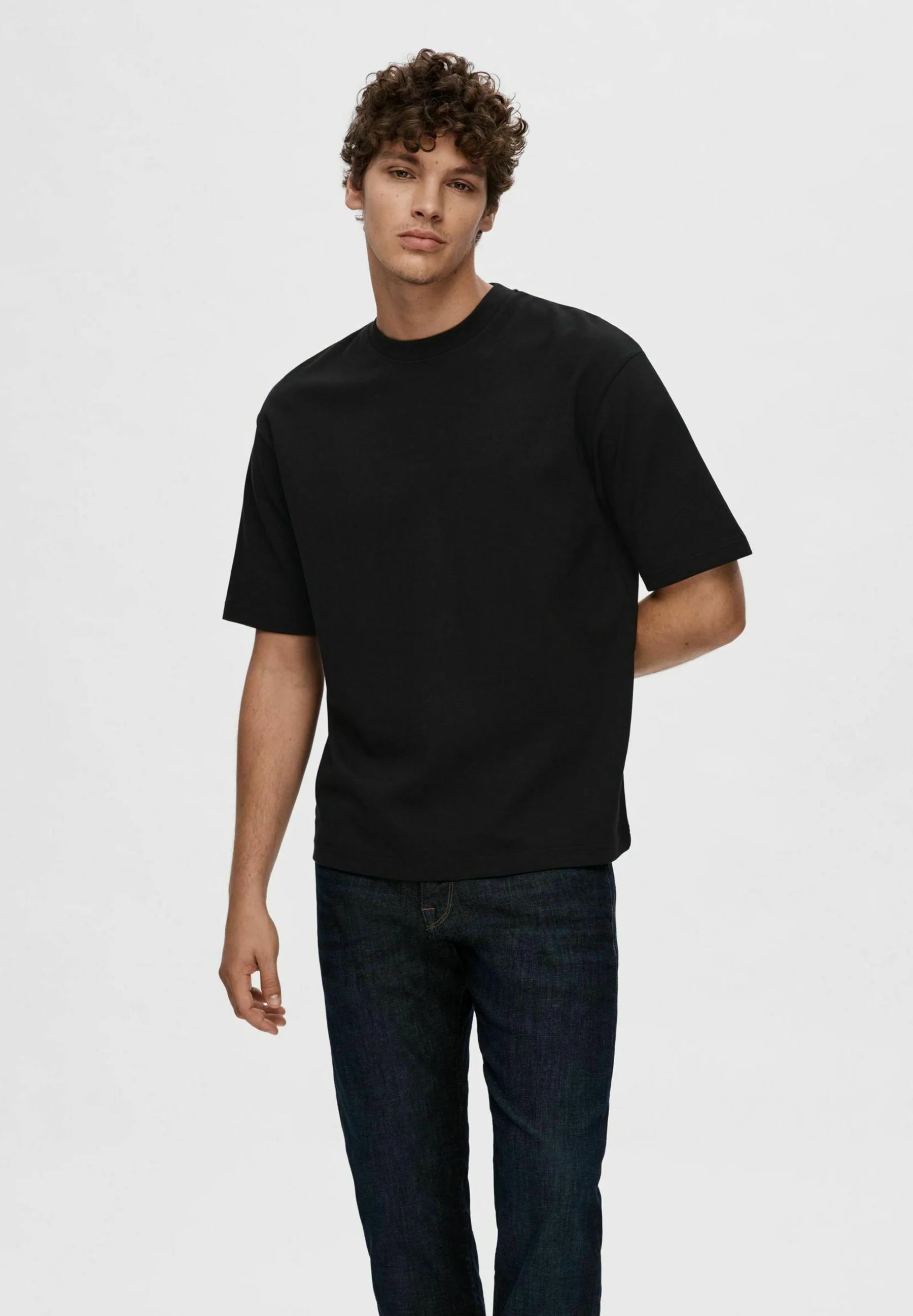 Camiseta Básica Masculina Oversized Gola Redonda - Preto