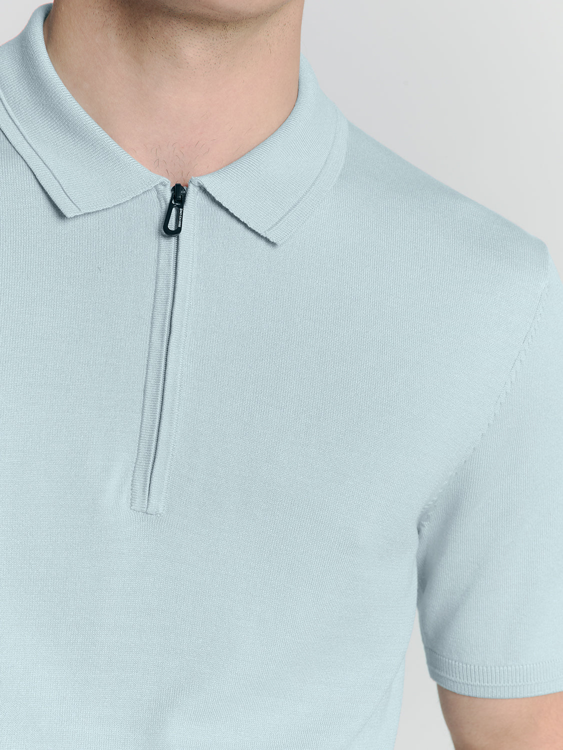 Camisa Polo com Zíper - Gelo