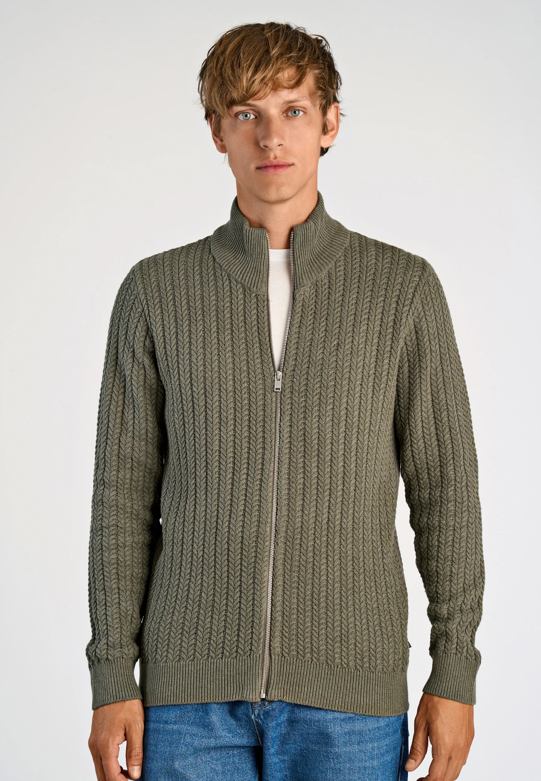 Cardigan Texturizado em Tricô com Gola Alta e Zíper - Verde musgo