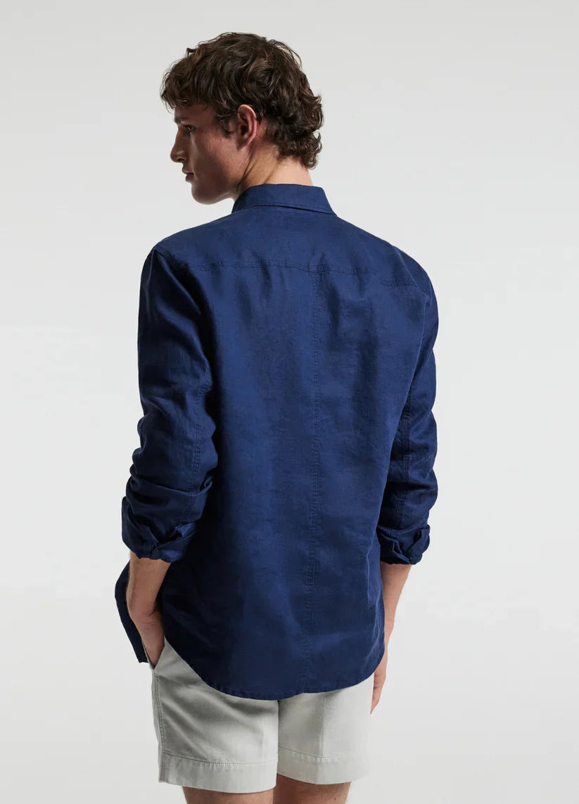 Camisa Clássica de Linho com Bolso Frontal