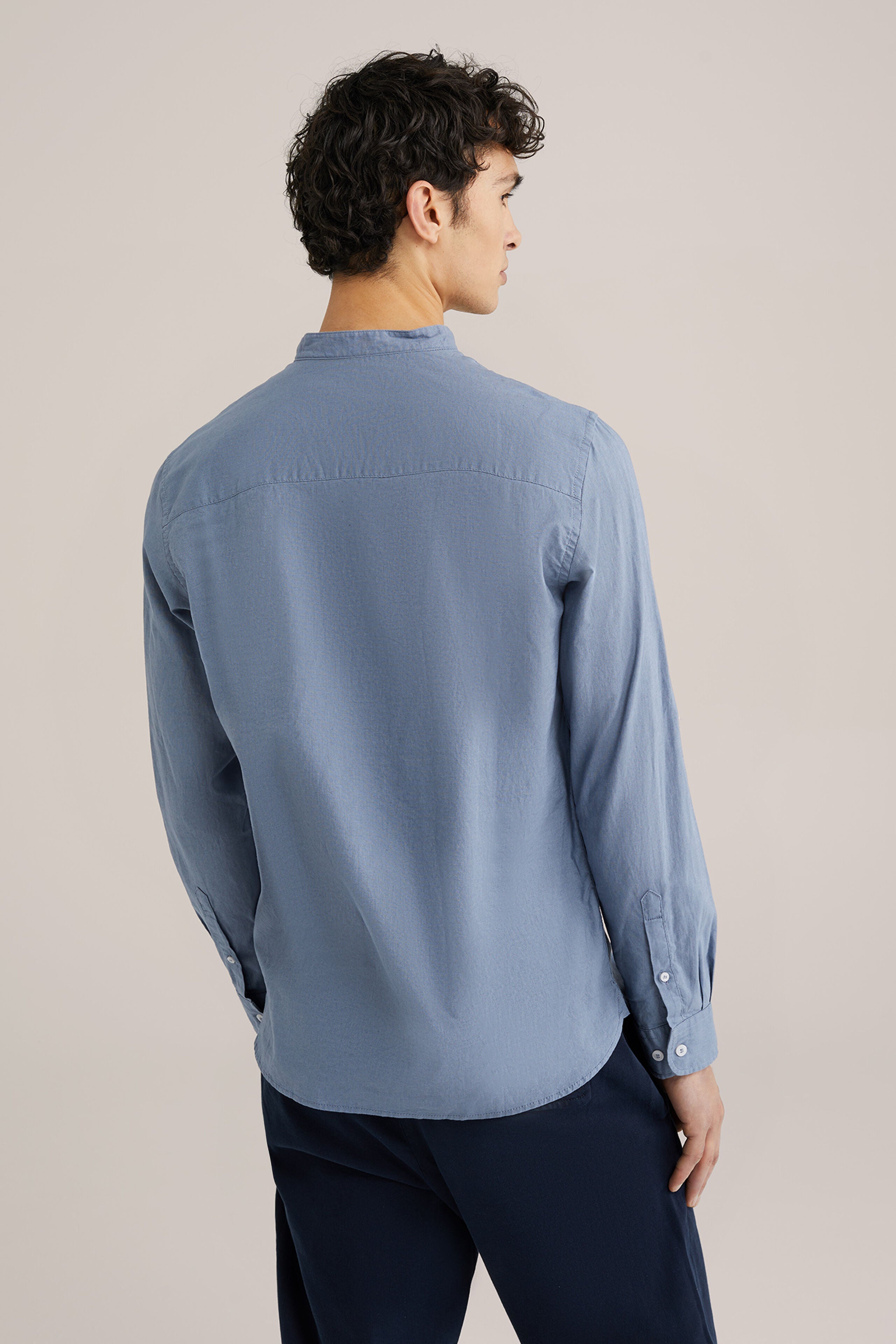 Camisa Regular Fit em Linho Misto com Gola Mao - Azul