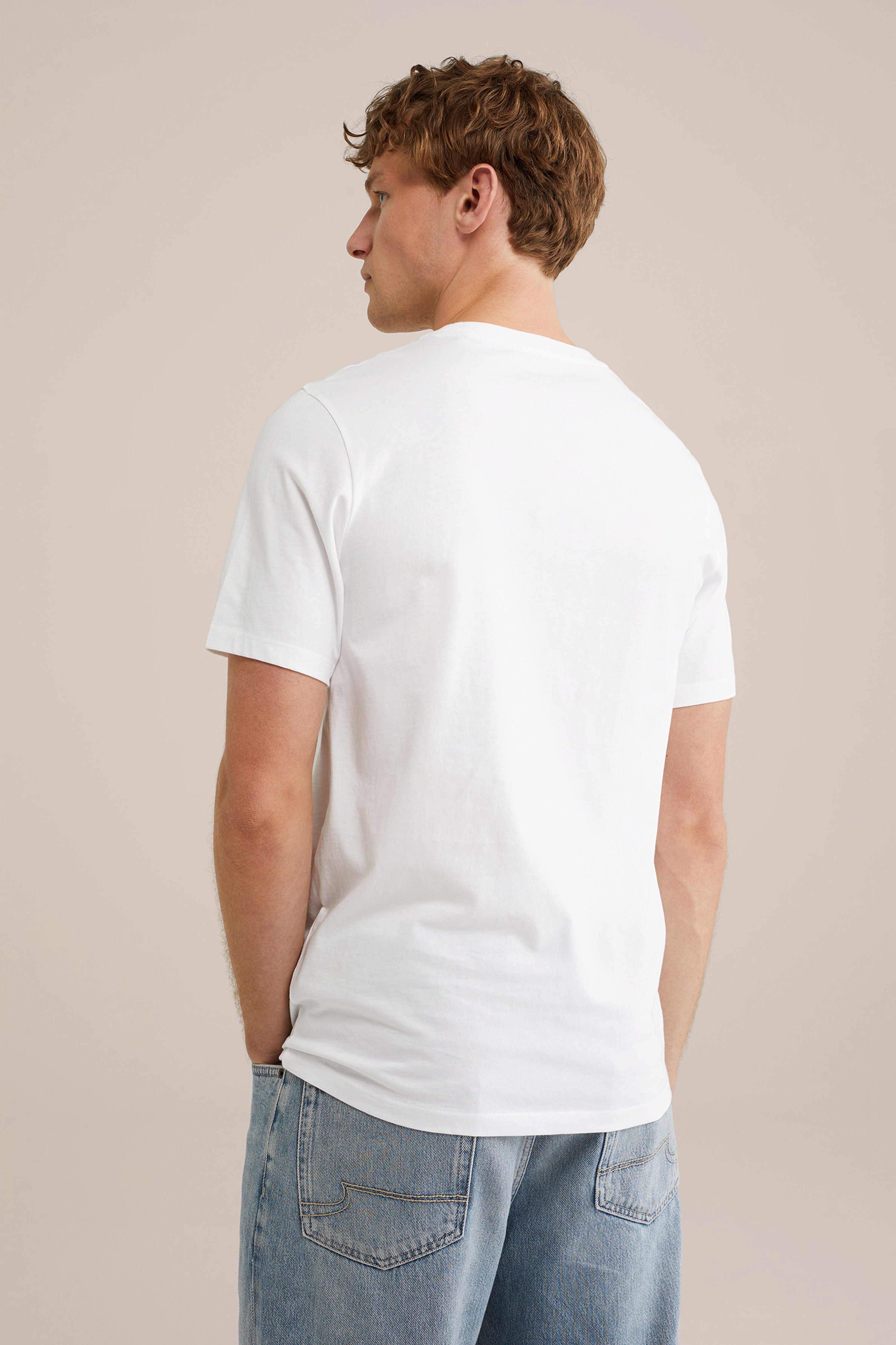 Camiseta Básica de Corte Regular - Branco