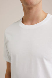 Camiseta Básica de Corte Regular - Branco