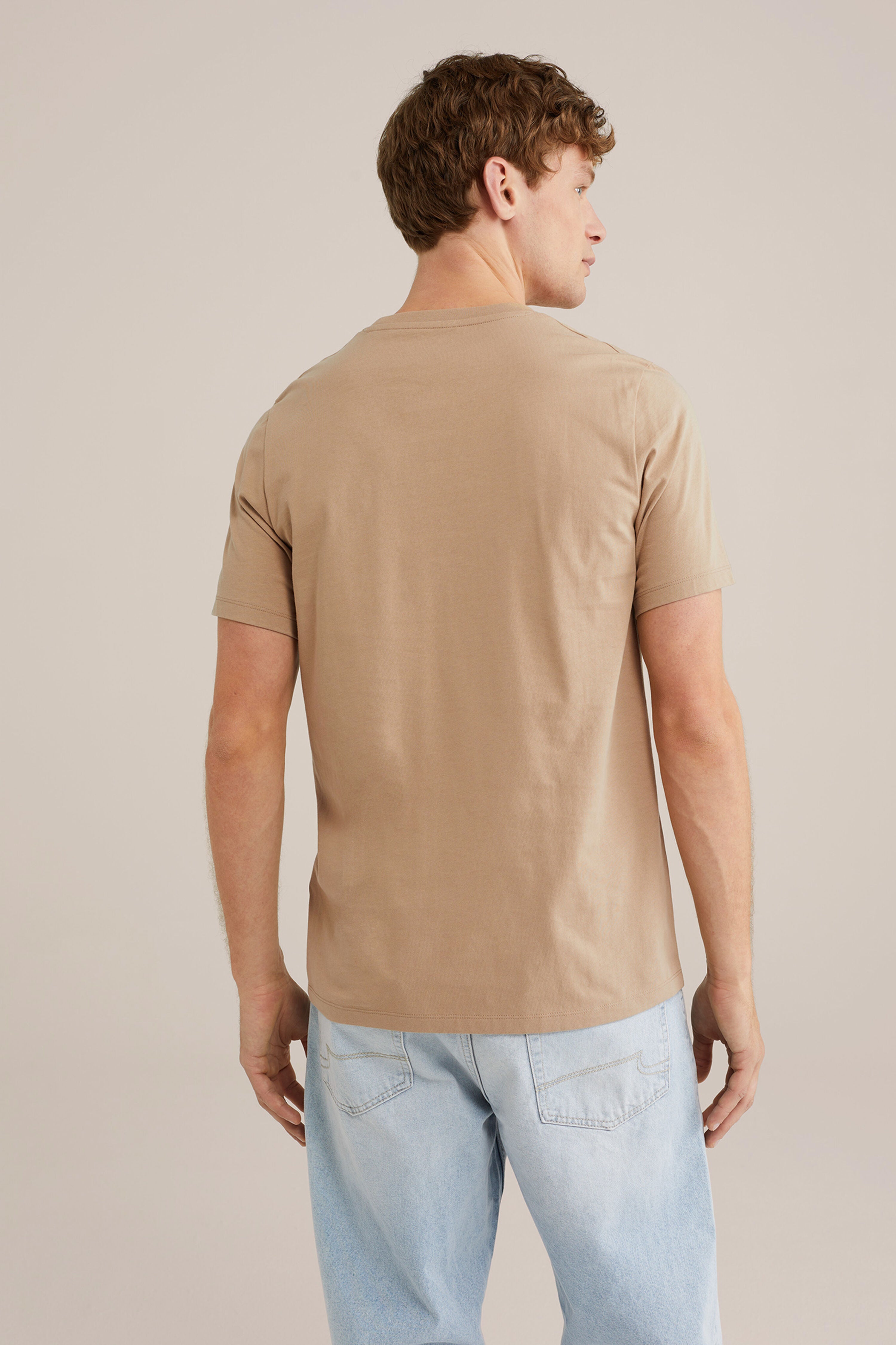 Camiseta Básica de Corte Regular - Bege