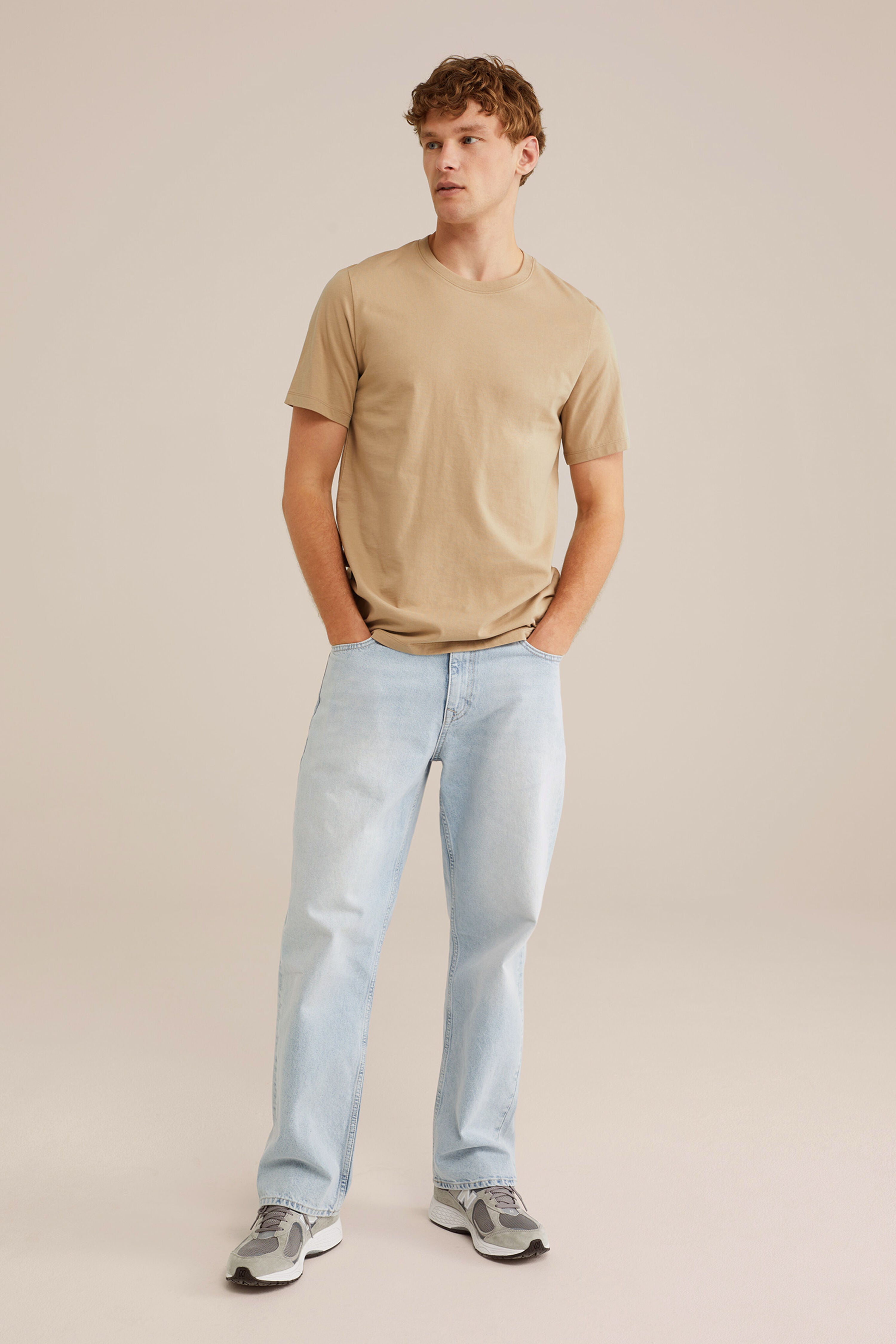 Camiseta Básica de Corte Regular - Bege