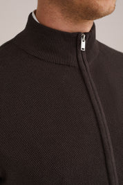 Suéter de Malha Fina com Corte Regular - Marrom