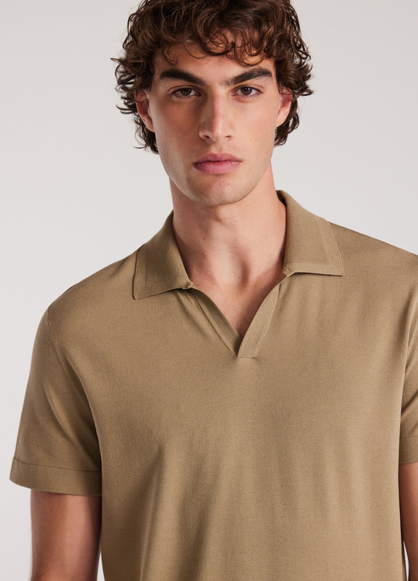 Camisa Polo Comfort em Algodão Peruano - Bege