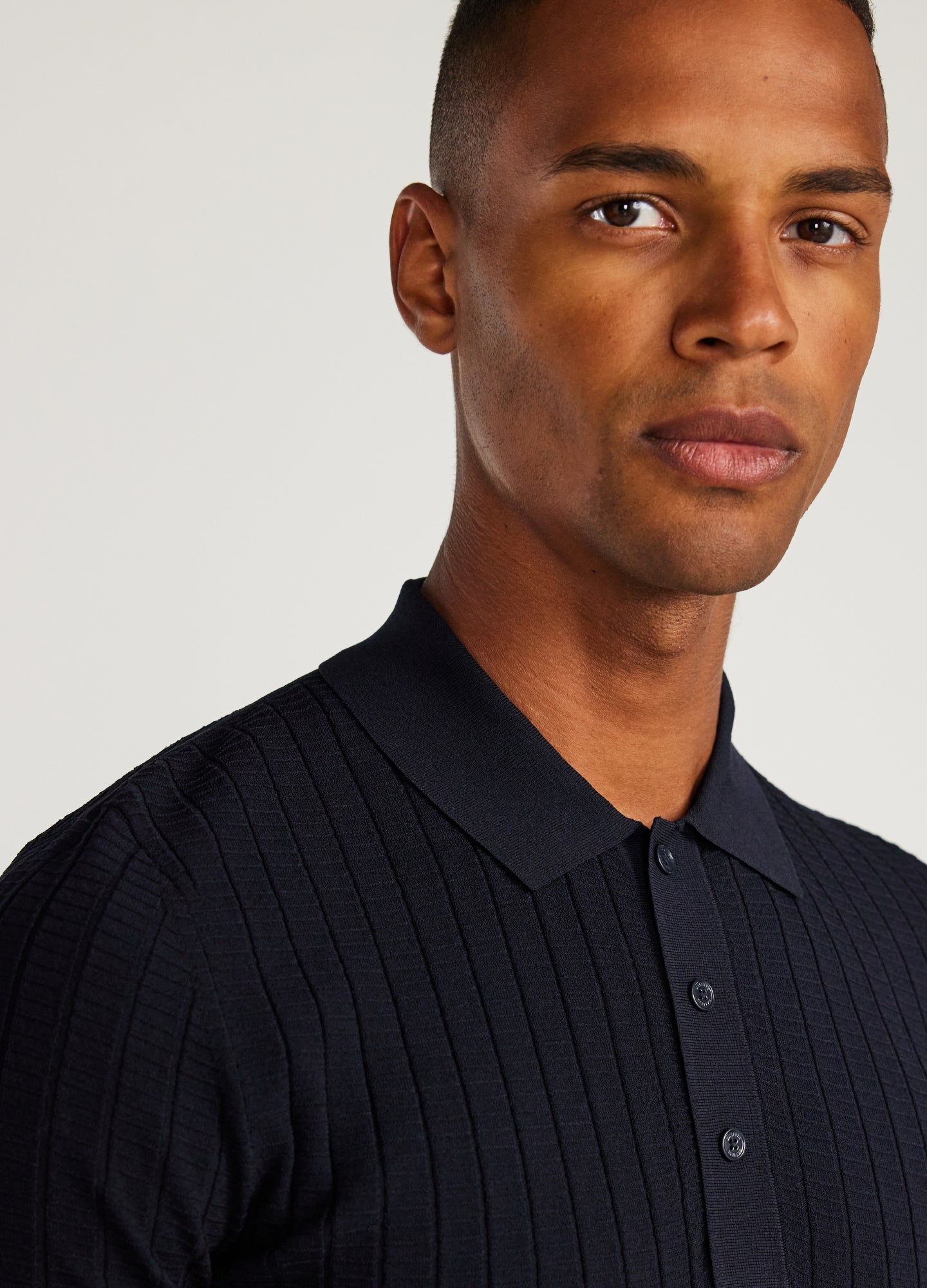 Camisa Gola Polo e Textura - Azul Marinho